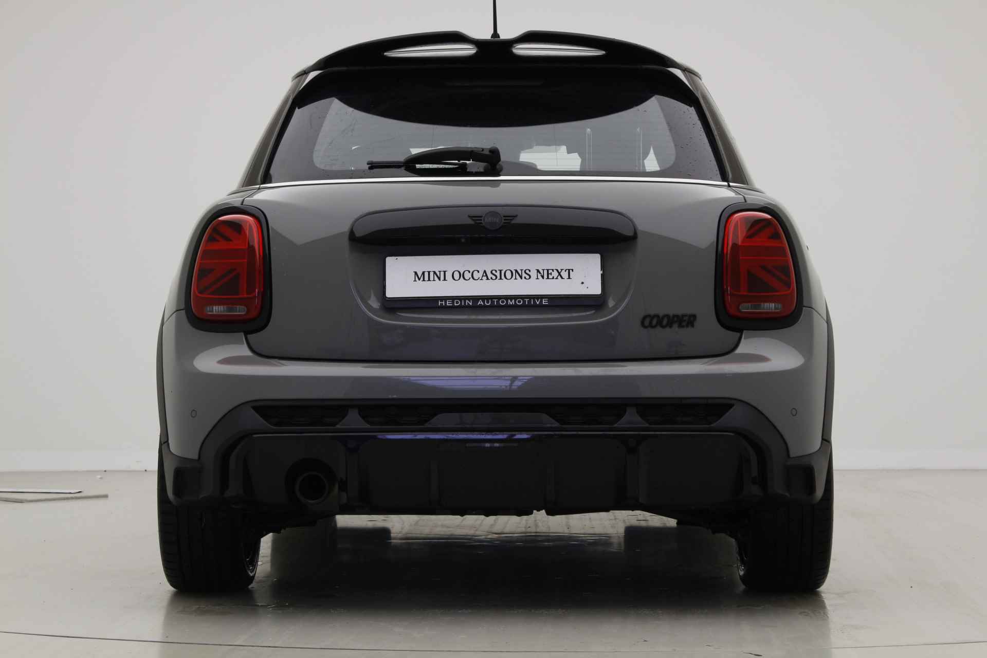 MINI 5-deurs Cooper John Cooper Works | 17" | Camera | Stoel/Stuurverwarming | JCW Stoelen - 5/40