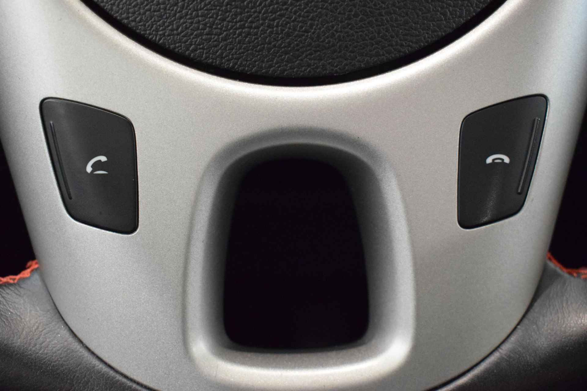 Kia Venga 1.4 CVVT ComfortLine | Airco | USB-aansluiting voor | Elektrische ramen voor | Elektrische zijspiegels | Bluetooth | Armsteun | - 33/43