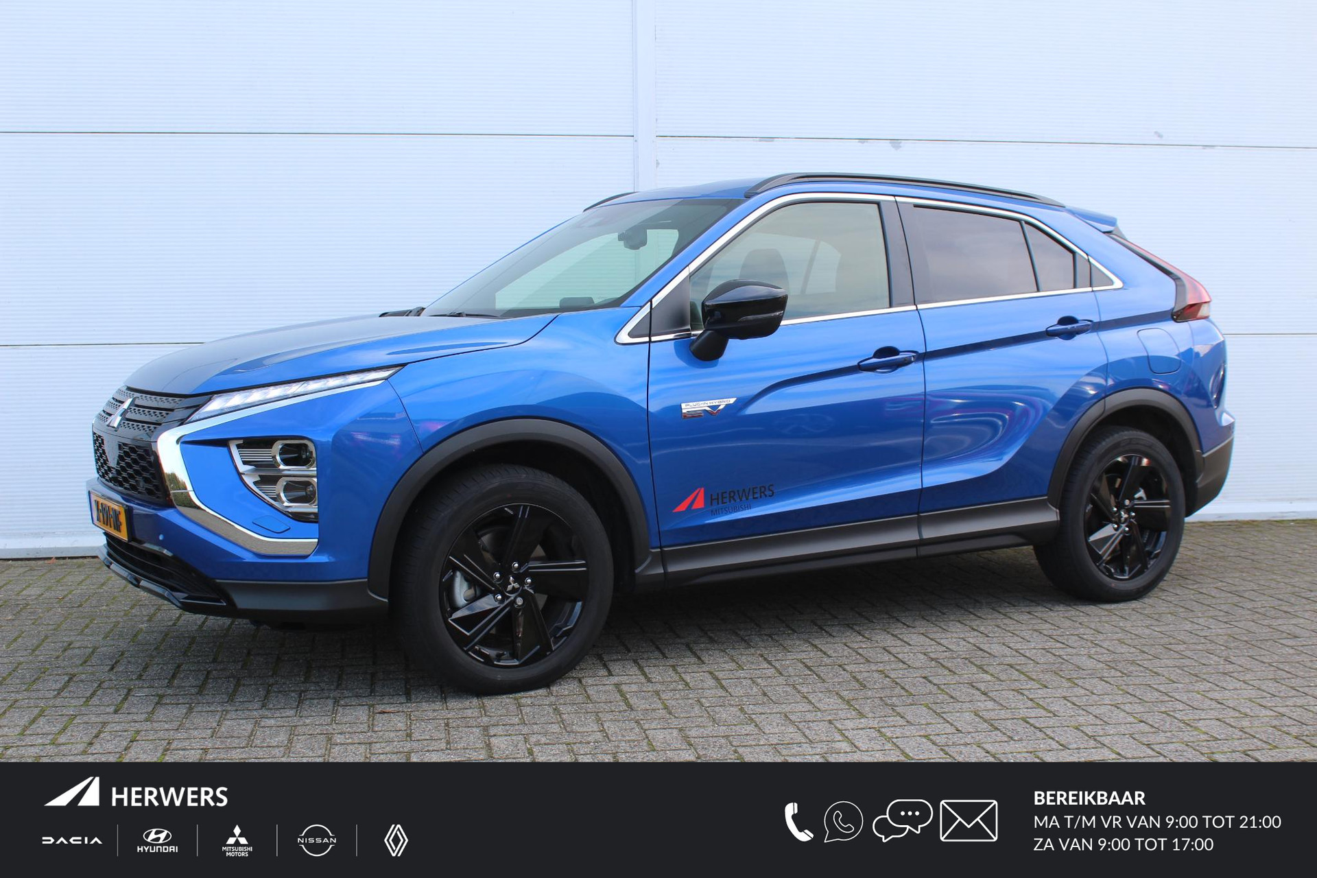 Mitsubishi Eclipse Cross 2.4 PHEV Black Edition / Navigatie + Apple Carplay/Android Auto / Stoelverwarming Voor & Achter / Cruise Control Adaptief / 360* Camera / Keyless Entry & Start /