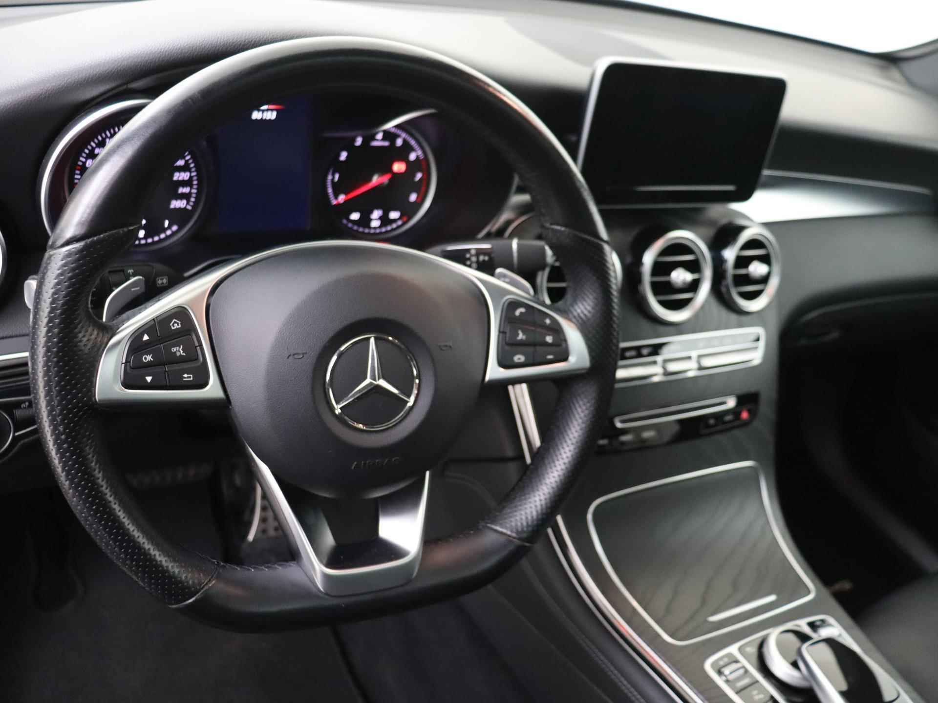 Mercedes-Benz GLC-klasse 250 4MATIC Business Solution AMG / Panorama dak / Night Pakket / El. Achterklep - 4/36
