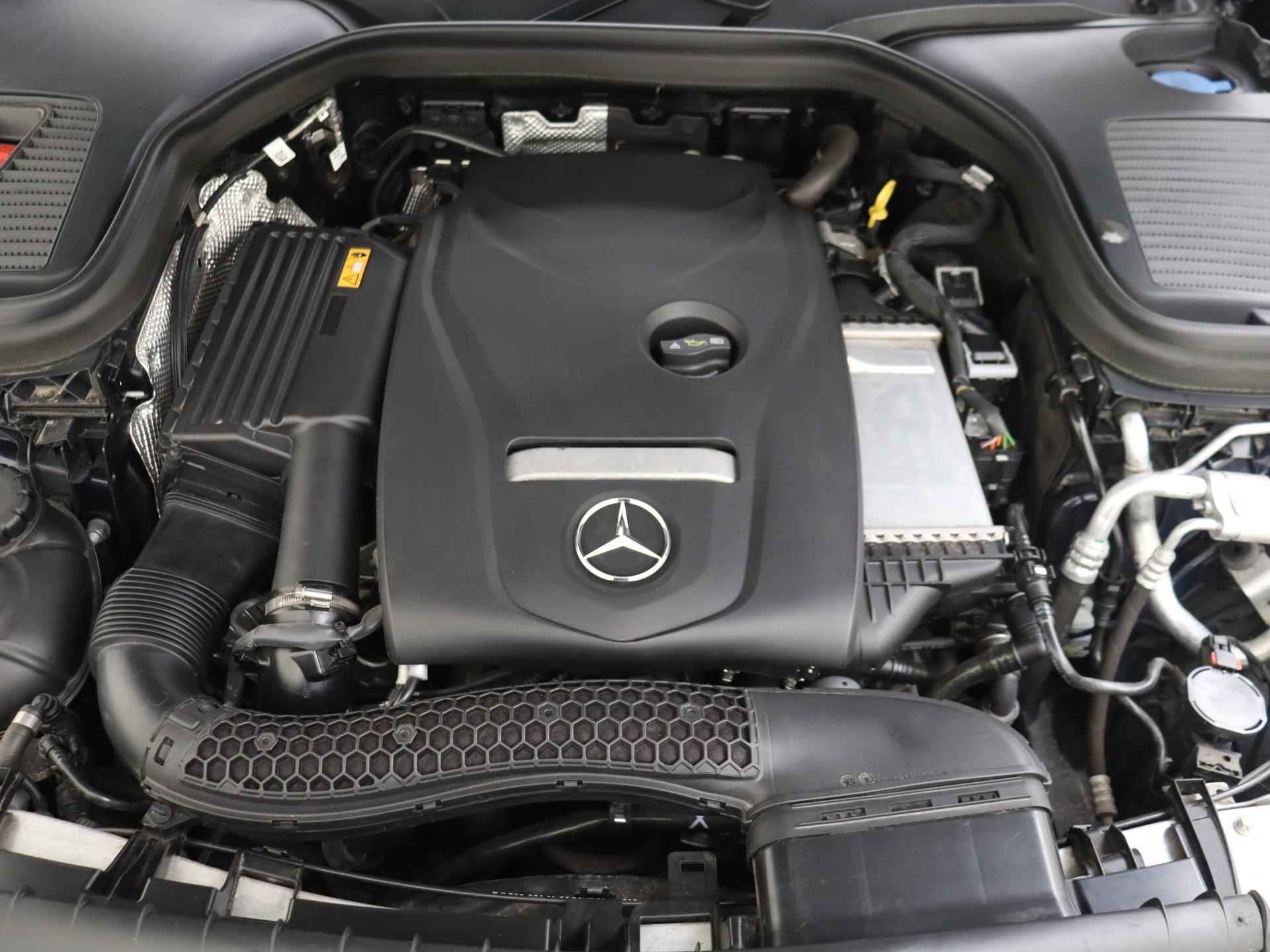 Mercedes-Benz GLC-klasse 250 4MATIC Business Solution AMG / Panorama dak / Night Pakket / El. Achterklep - 11/36