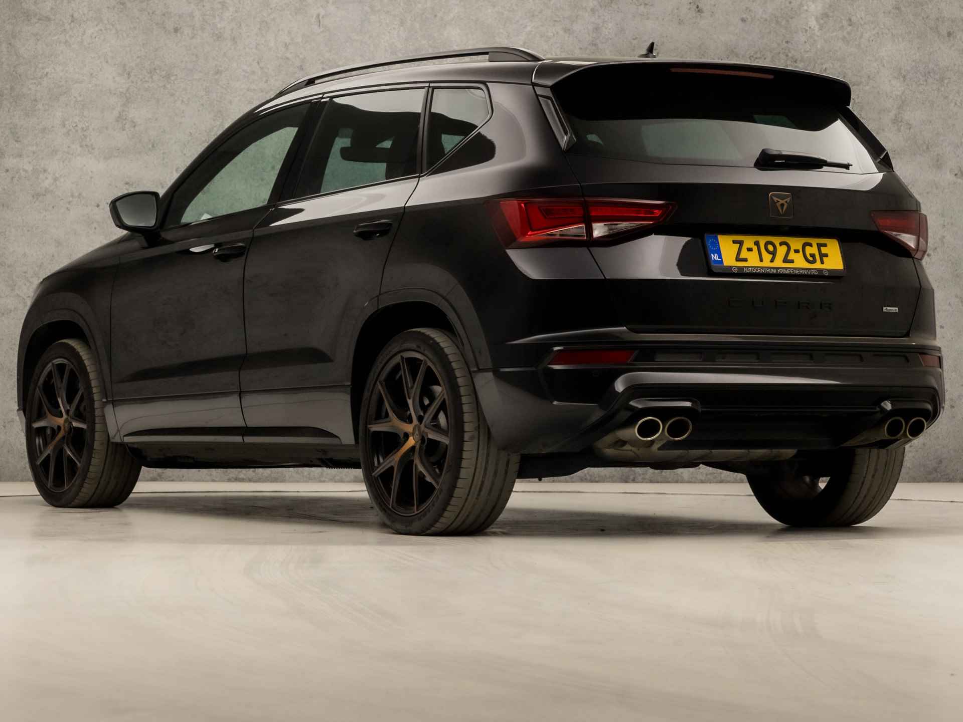 CUPRA Ateca 2.0 TSI 4DRIVE 301Pk Automaat (PANORAMADAK, APPLE CARPLAY, NAVIGATIE, DIGITAL COCKPIT, STOELVERWARMING, LEDER/ALCANTARA, SPORTSTOELEN, BEATS AUDIO, ADAPTIVE CRUISE, KEYLESS, 360 CAMERA, DAB+, NIEUWSTAAT) - 3/39