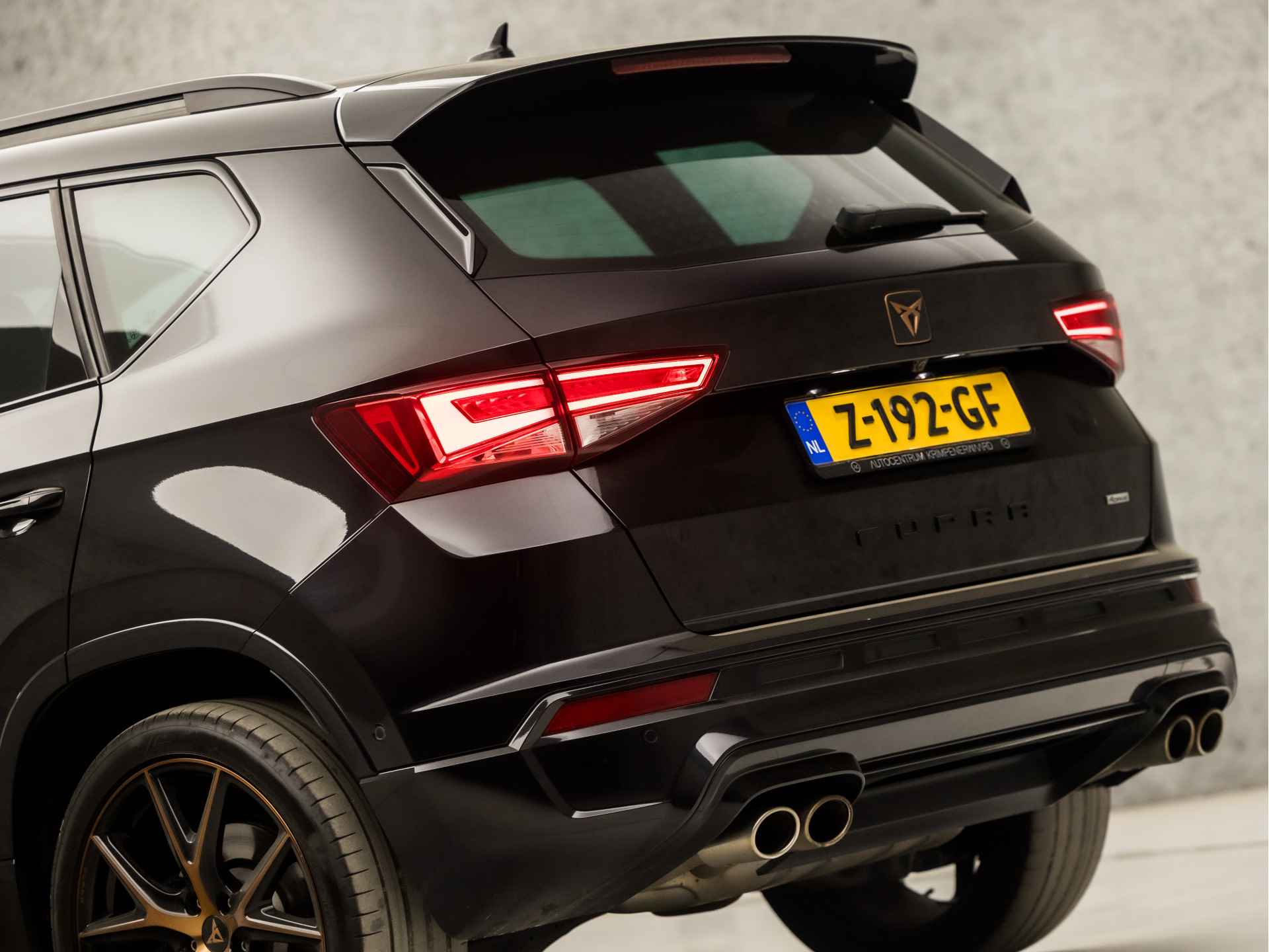 CUPRA Ateca 2.0 TSI 4DRIVE 301Pk Automaat (PANORAMADAK, APPLE CARPLAY, NAVIGATIE, DIGITAL COCKPIT, STOELVERWARMING, LEDER/ALCANTARA, SPORTSTOELEN, BEATS AUDIO, ADAPTIVE CRUISE, KEYLESS, 360 CAMERA, DAB+, NIEUWSTAAT) - 14/39