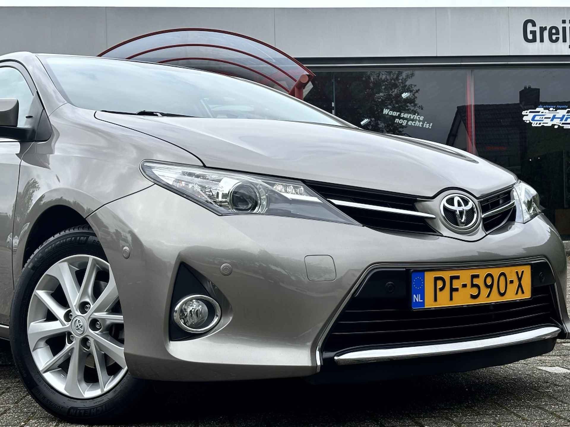 Toyota Auris 1.6 Dynamic Business | Navigatie | Cruise | Climate - 10/30