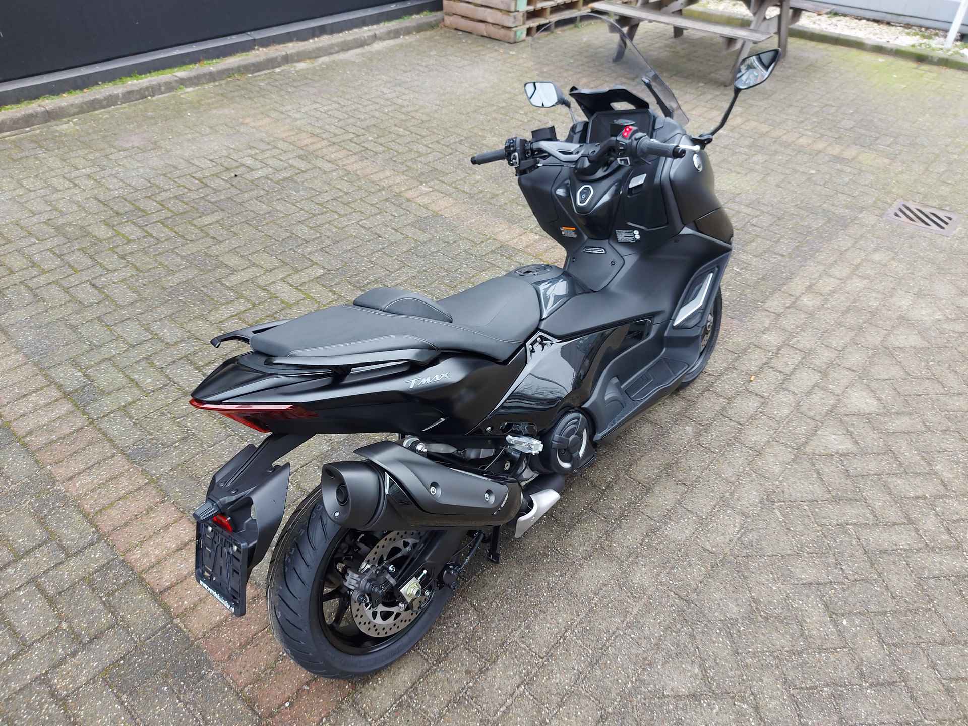 Yamaha TMAX TECH MAX 560 - 9/24