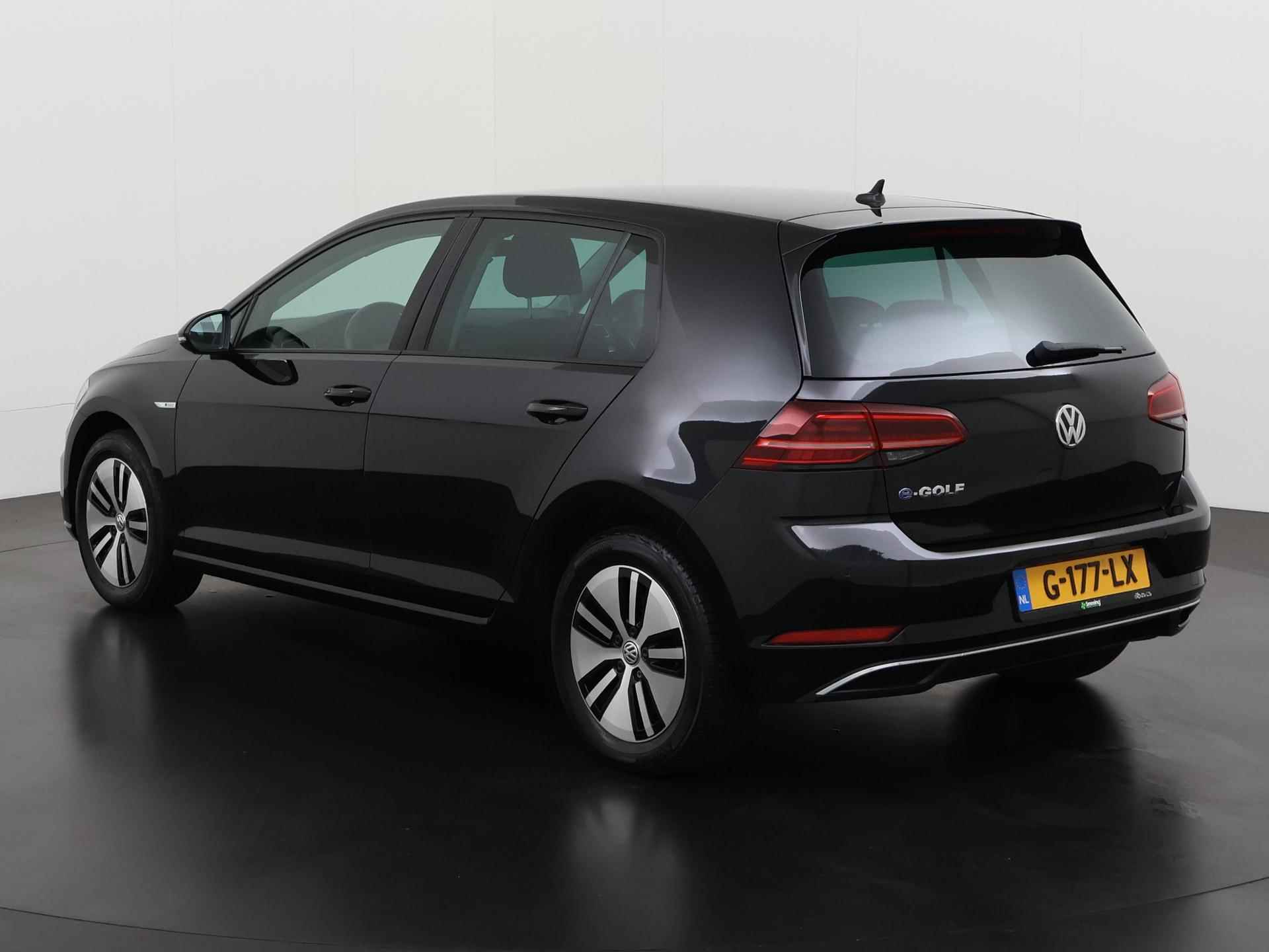 Volkswagen e-Golf | Active Info Display | Warmtepomp | Leder | Camera | Zondag Open! - 6/39