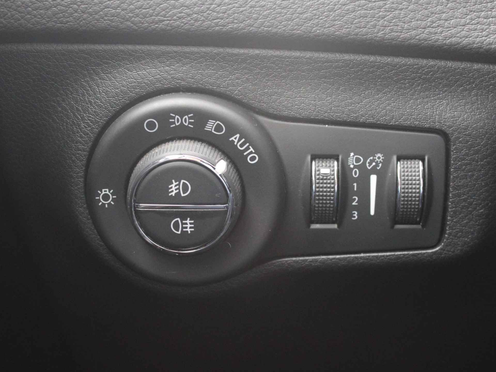 Jeep Compass 1.4 MultiAir Opening Edition 4x4 | Automaat | Clima | Navi | Cruise | Beats Audio - 10/31