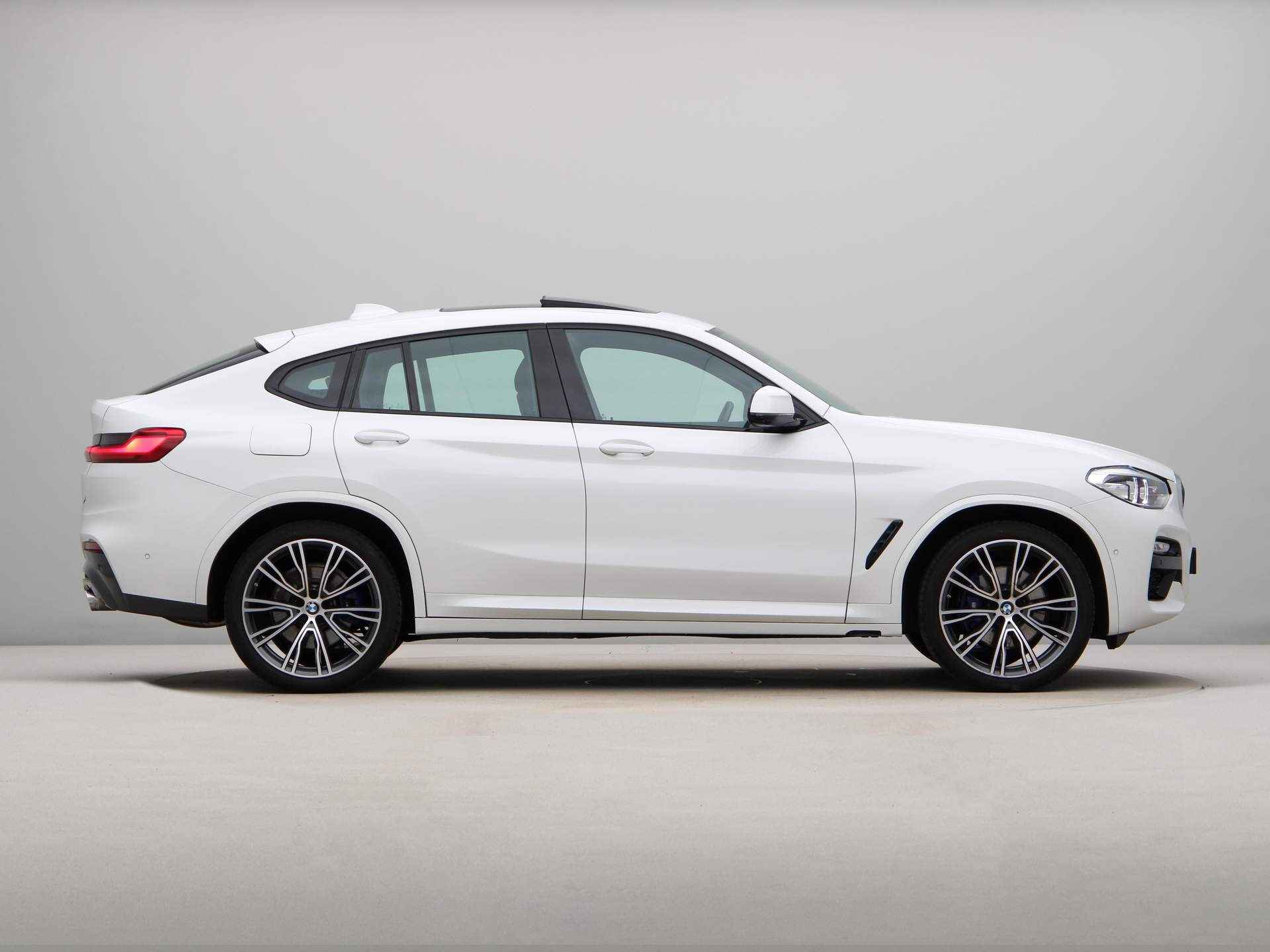 BMW X4 xDrive30i High Executive - 9/27