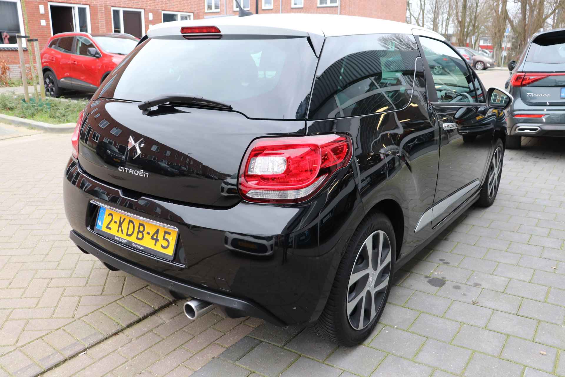 Citroën DS3 1.2 VTi Chic. Navigatie Dealer onderhouden, distributieriem is vervangen. - 7/24