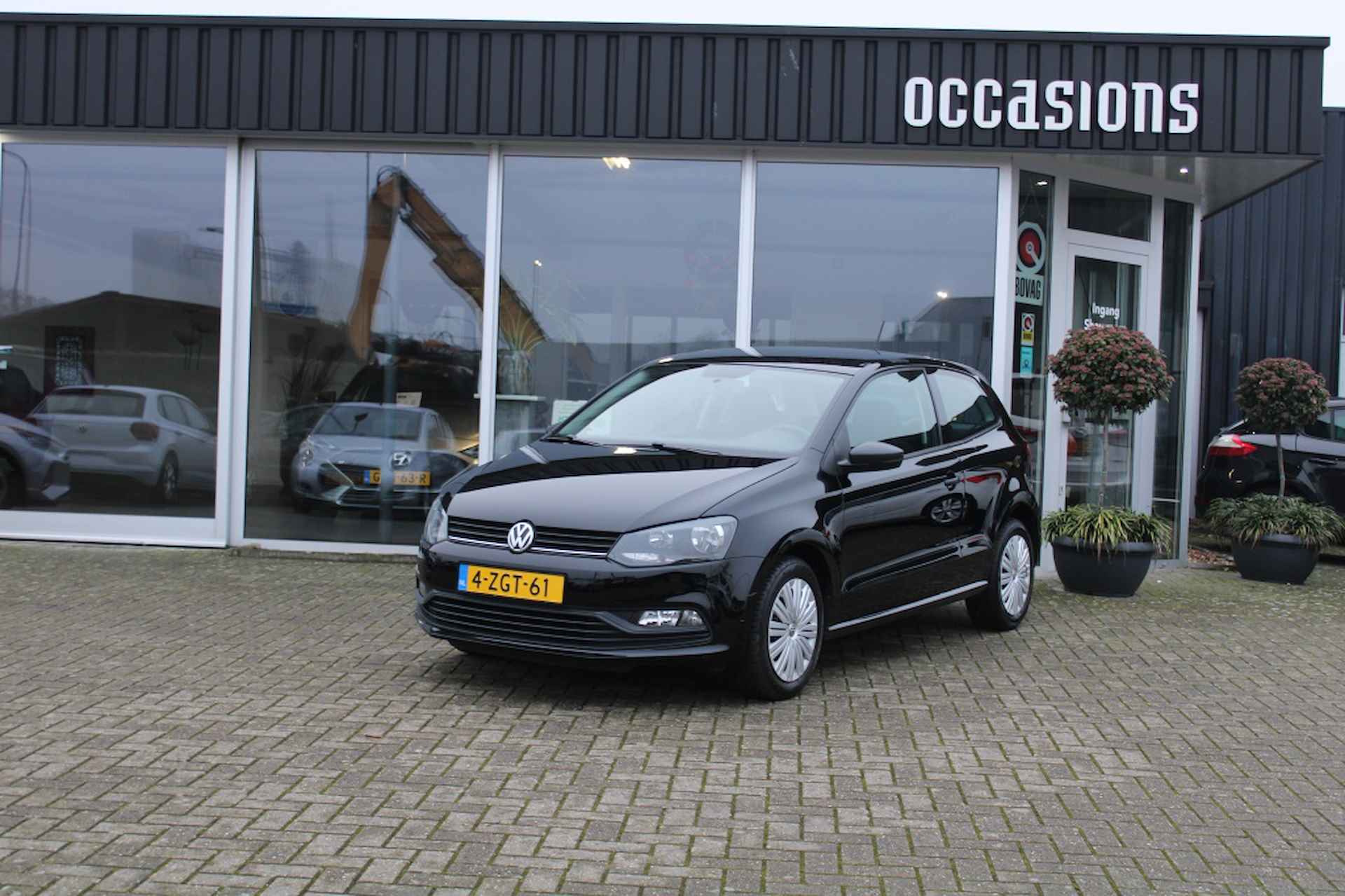 Volkswagen Polo 1.0 Easyline - 4/16