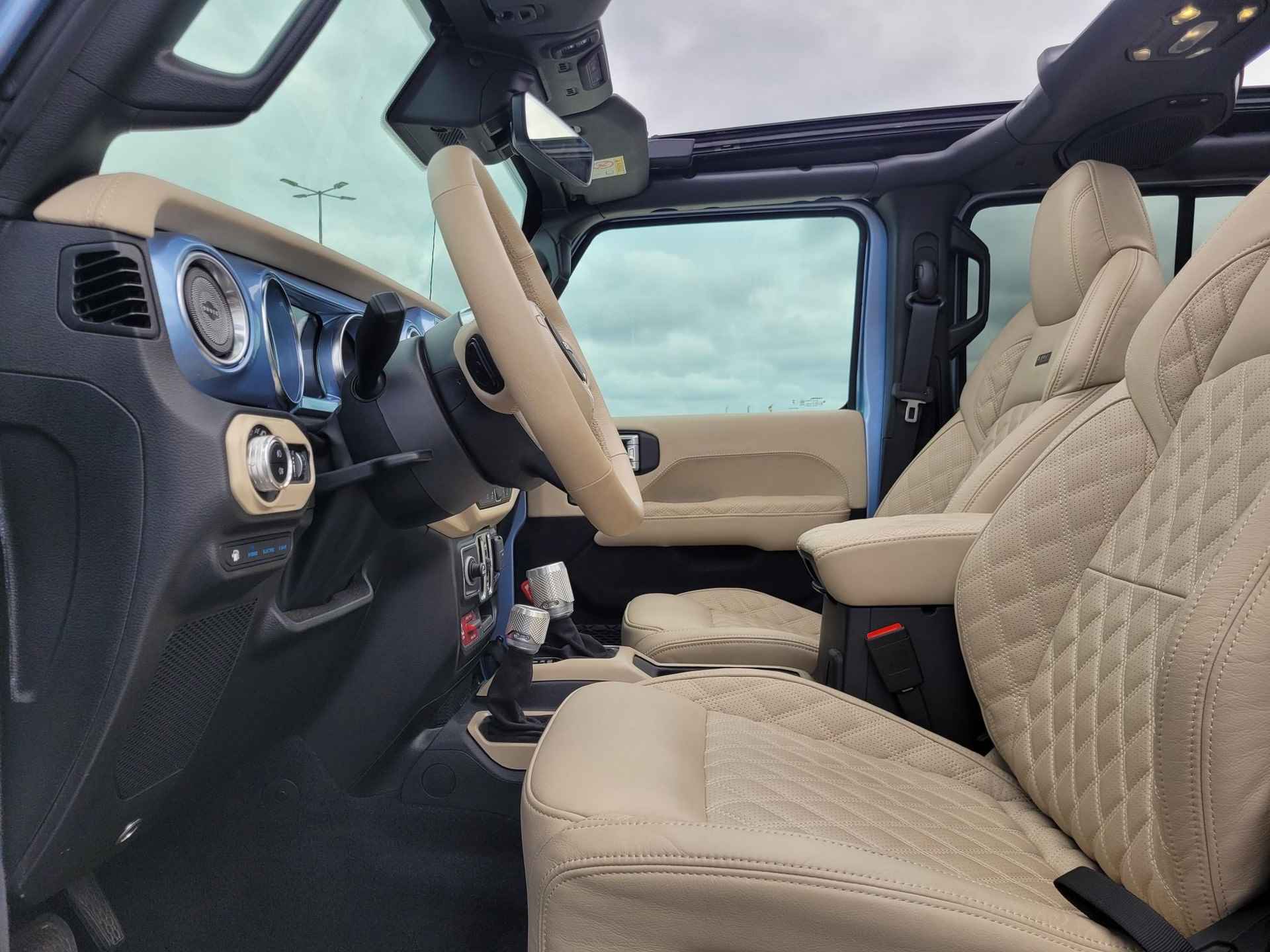 Jeep Wrangler BRUTE "Casa di Beau" 4xe 380 Rubicon - 4/30