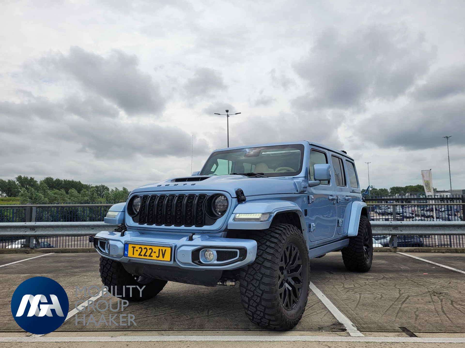 Jeep Wrangler BRUTE "Casa di Beau" 4xe 380 Rubicon