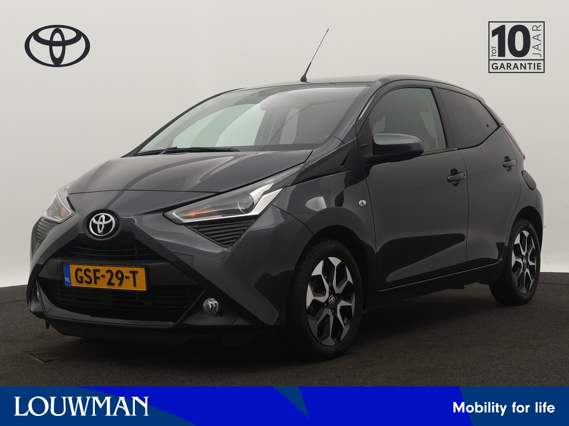 Toyota Aygo 1.0 VVT-i X-Joy Limited X-Shift automaat | Parkeercamera | Airco | 15' Velgen |