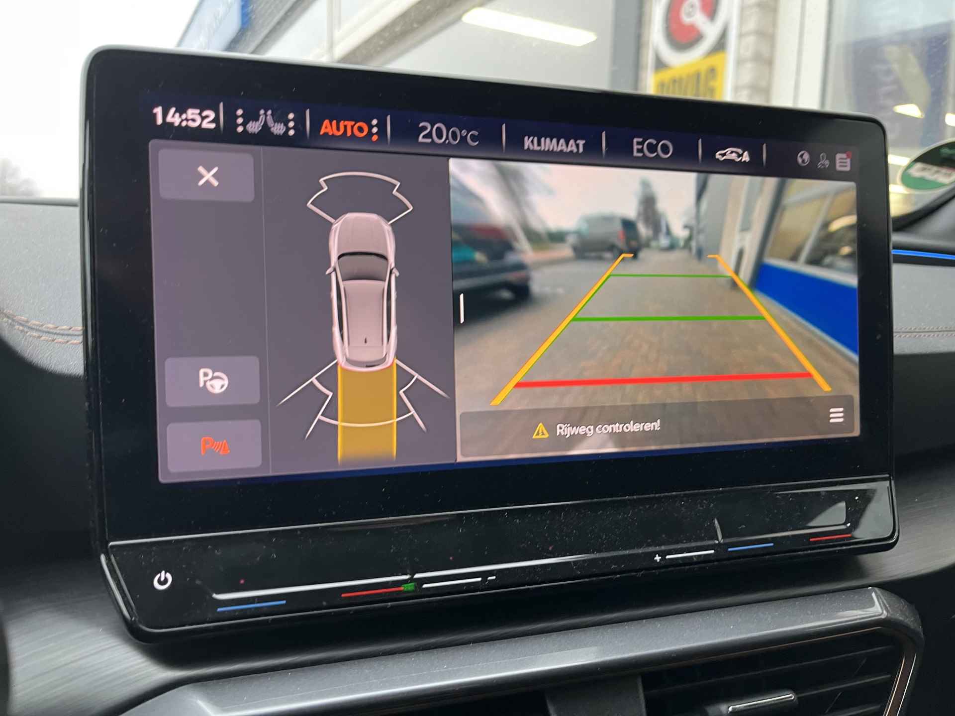 CUPRA Formentor 1.4 e-Hybrid VZ Performance / AUTOMAAT/ 245 PK/ CAMERA/ PARK. SENSOREN/ DODE HOEK/ DCC/ MATRIX/ KEYLESS/ STOEL-STUURVERWARM./ ADAPT. CRUISE/ APP-CONNECT/ NAVI/ CLIMA/ DAB/ 19" LMV - 18/35