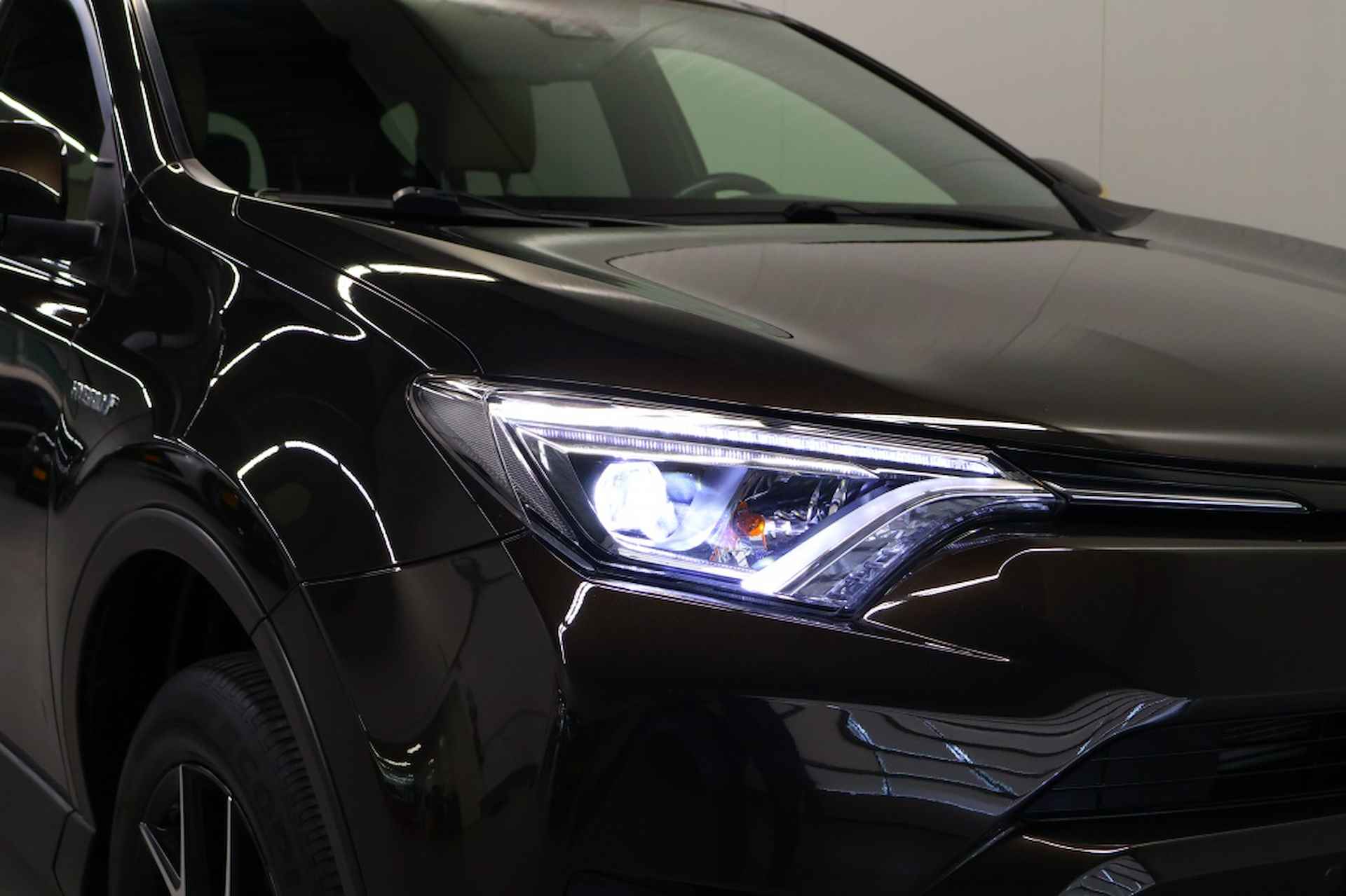 Toyota RAV4 2.5 Hybrid AWD Style Exclusive - 9/34