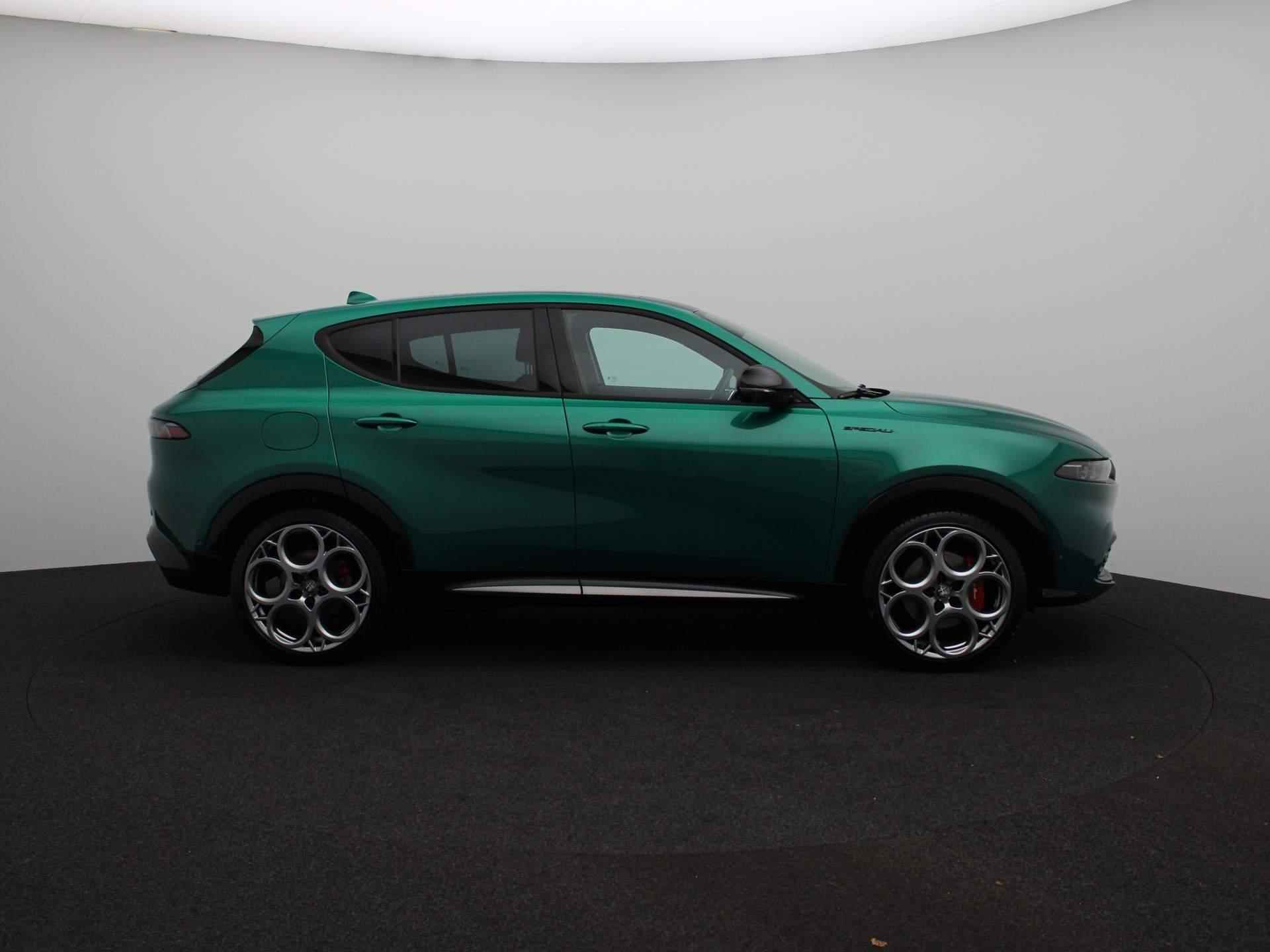 Alfa Romeo Tonale 1.3T PHEV 280pk Speciale | Panoramadak | Harman & Kardon | Leder | 360 Camera | Led Sfeerlicht | - 7/27