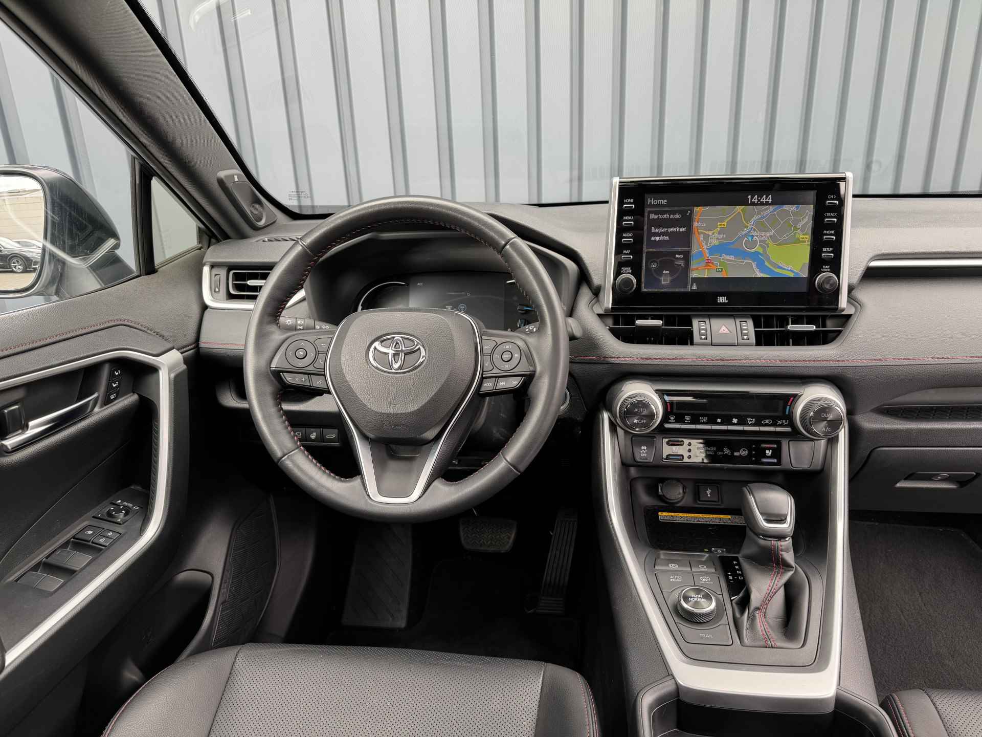 Toyota RAV4 2.5 Plug-in Hybrid AWD Bi-Tone Plus | Schuif-/kantel dak | Vol LEER | JBL | Head-up | Rijklaar!! - 18/52