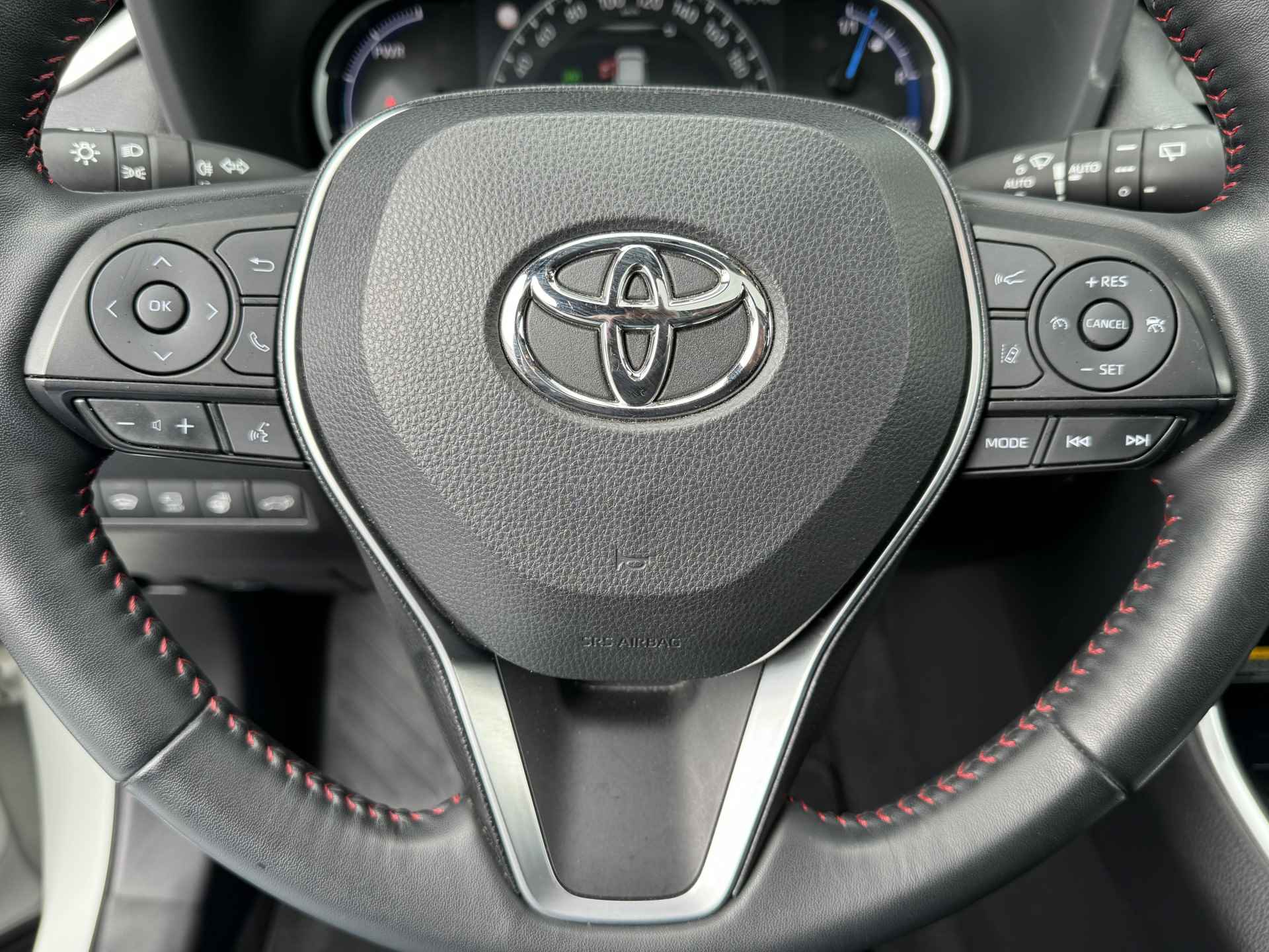 Toyota RAV4 2.5 Plug-in Hybrid AWD Bi-Tone Plus | Schuif-/kantel dak | Vol LEER | JBL | Head-up | Rijklaar!! - 37/52