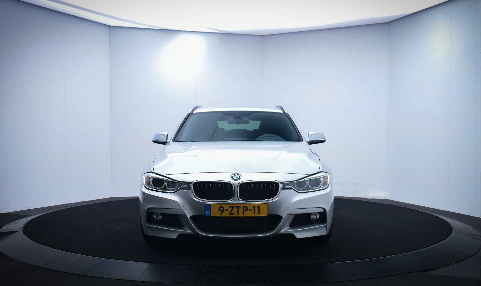 BMW 3 Serie Touring 320iA M-SPORT High Executive DEALER OH/XENON/NAVI/LEDER/STOELVERW./CLIMA/CRUISE/LMV 18'' - 2/27