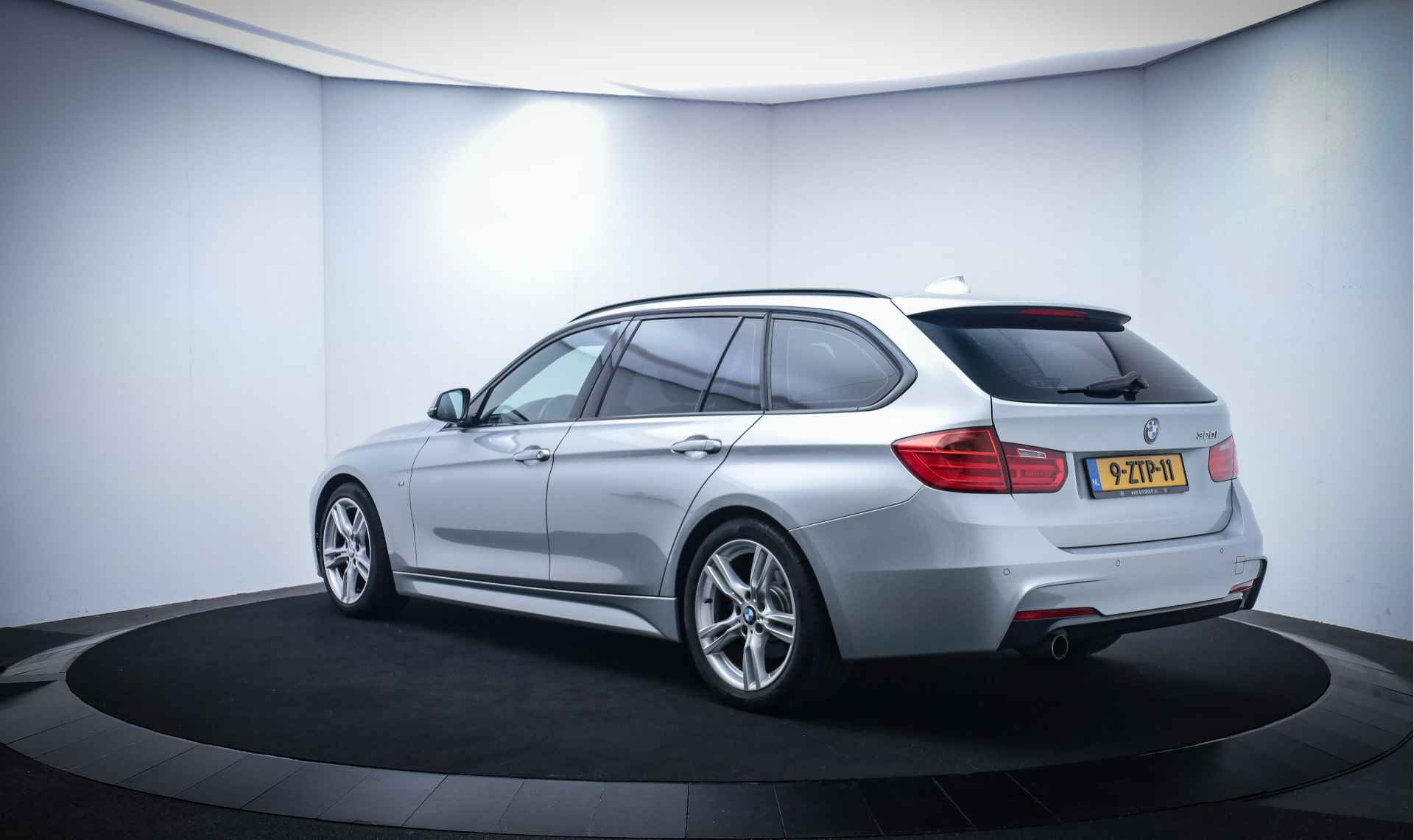 BMW 3 Serie Touring 320iA M-SPORT High Executive DEALER OH/XENON/NAVI/LEDER/STOELVERW./CLIMA/CRUISE/LMV 18'' - 8/27