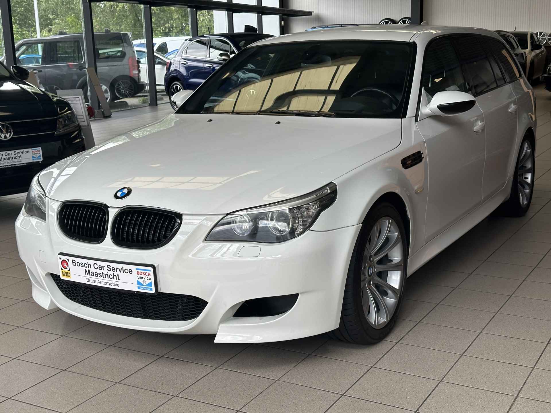 BMW 5 Serie Touring M5 Drivers package- Full service history- One of 803  and only 61 in white- - 31/63