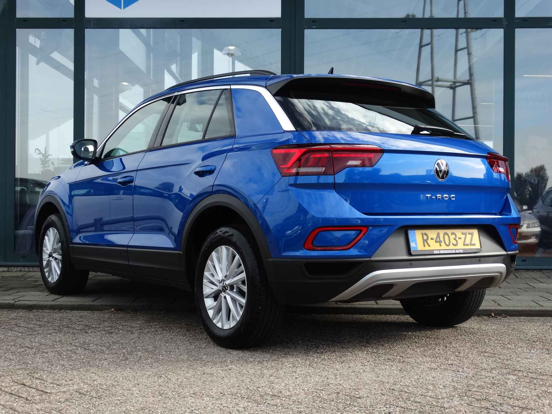 Volkswagen T-Roc 1.0 TSI 110 PK Life | Parkeersensoren voor + achter | Carplay \ Android auto (Navigatie) | Airco - 3/25