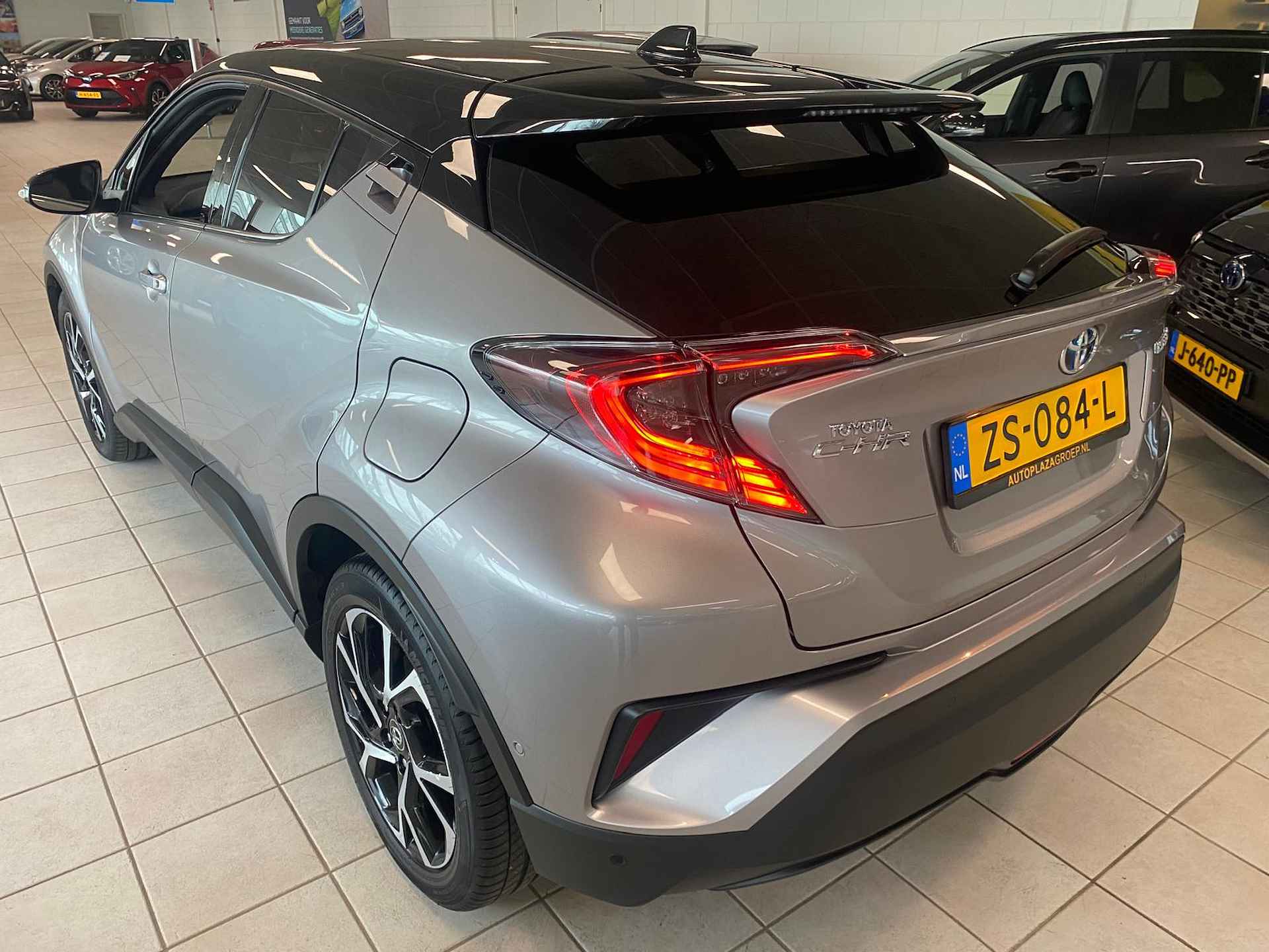 Toyota C-HR 1.8 Hybrid Style - 3/36