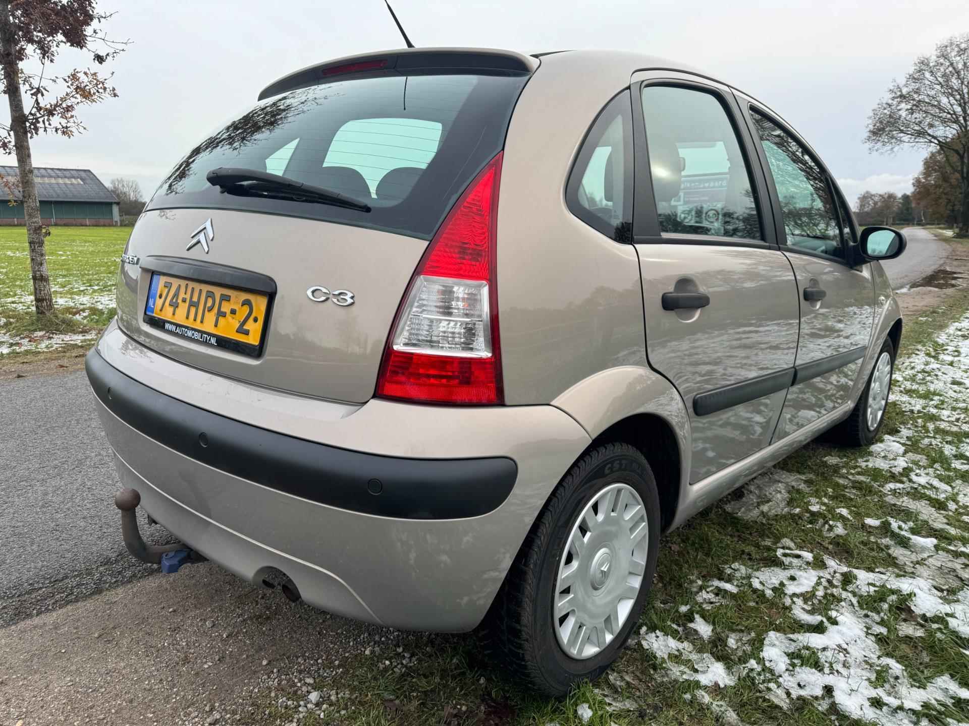 Citroen C3 1.4i Ligne Prestige met airco en trekhaak - 2/22