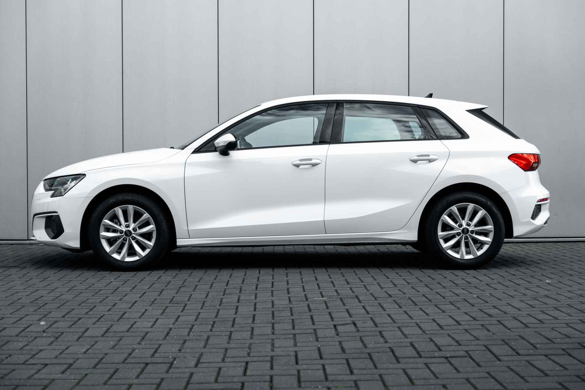 Audi A3 Sportback 30 TFSI Pro Line | Smartphone interface | Climate control | Parkeerhulp achter - 6/49