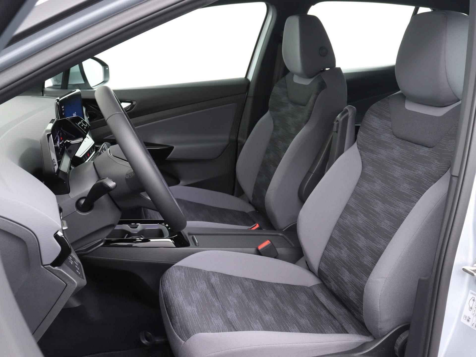 Volkswagen ID.4 Pro 77 kWh PPD | 204 pk | Comfort pakket | Multimedia pakket | Scale silver metallic - 4/23