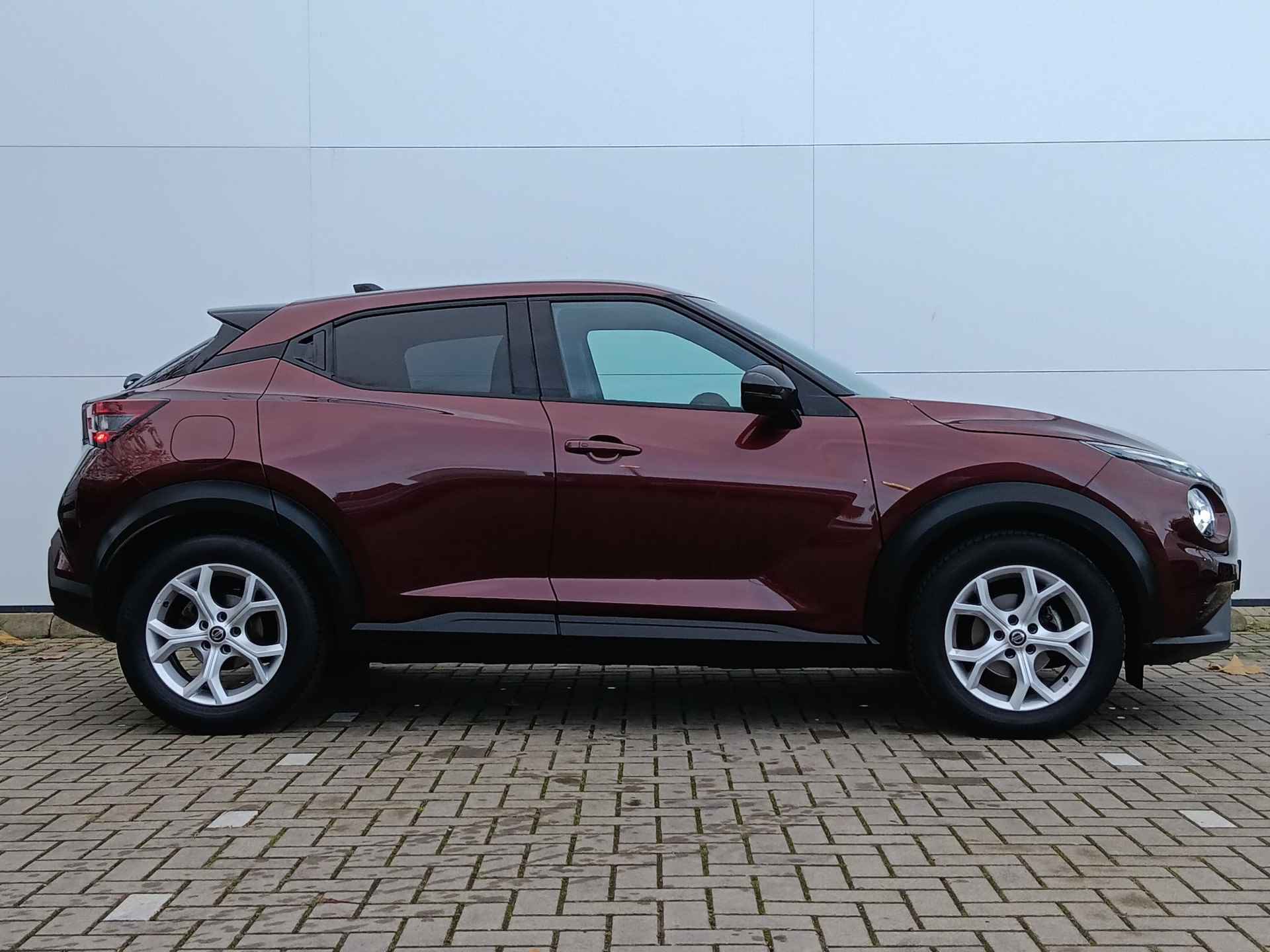 Nissan Juke 1.0 DIG-T N-Connecta Navigatie / Parkeercamera / Trekhaak - 13/34