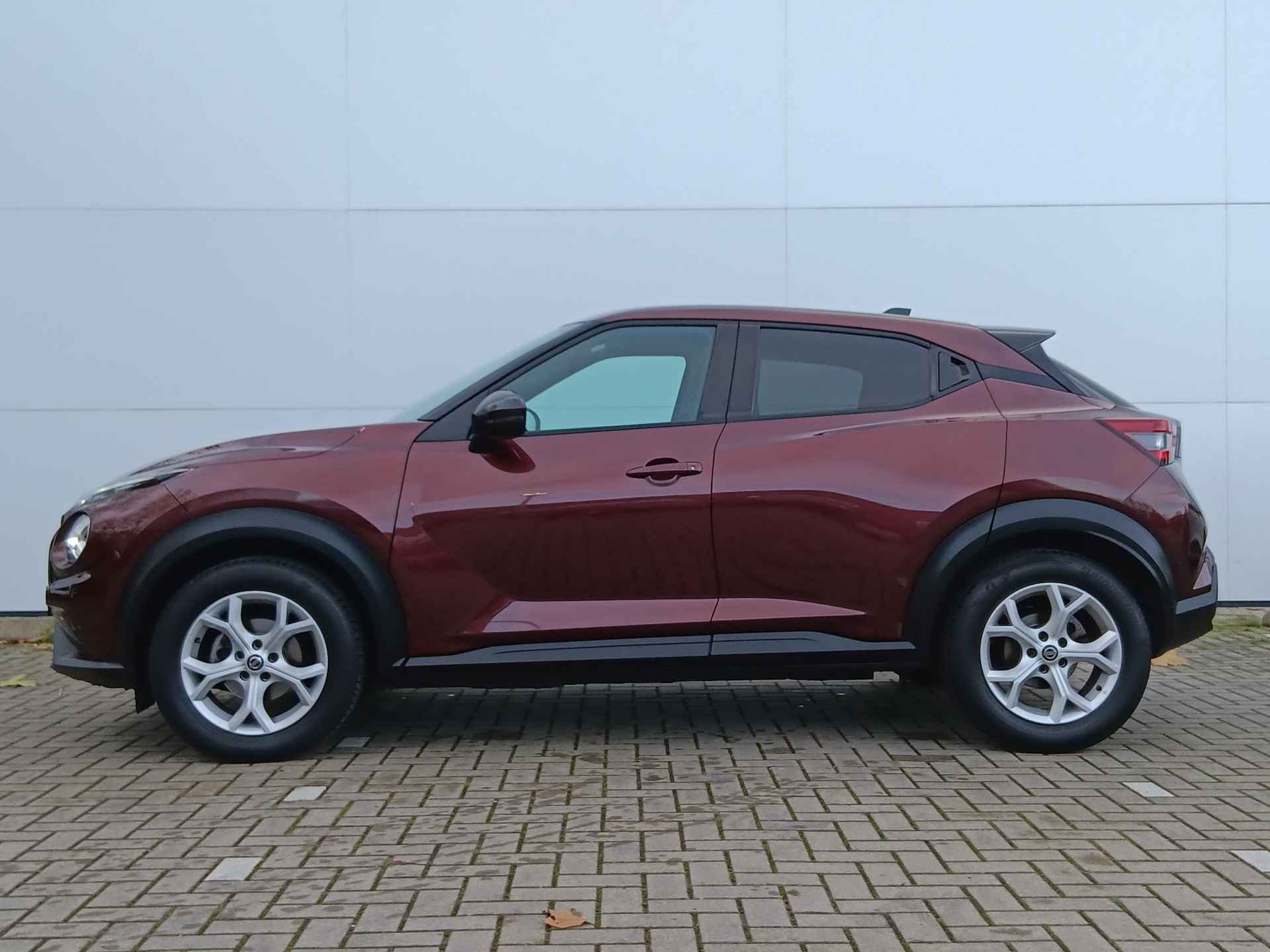 Nissan Juke 1.0 DIG-T N-Connecta Navigatie / Parkeercamera / Trekhaak - 32/34