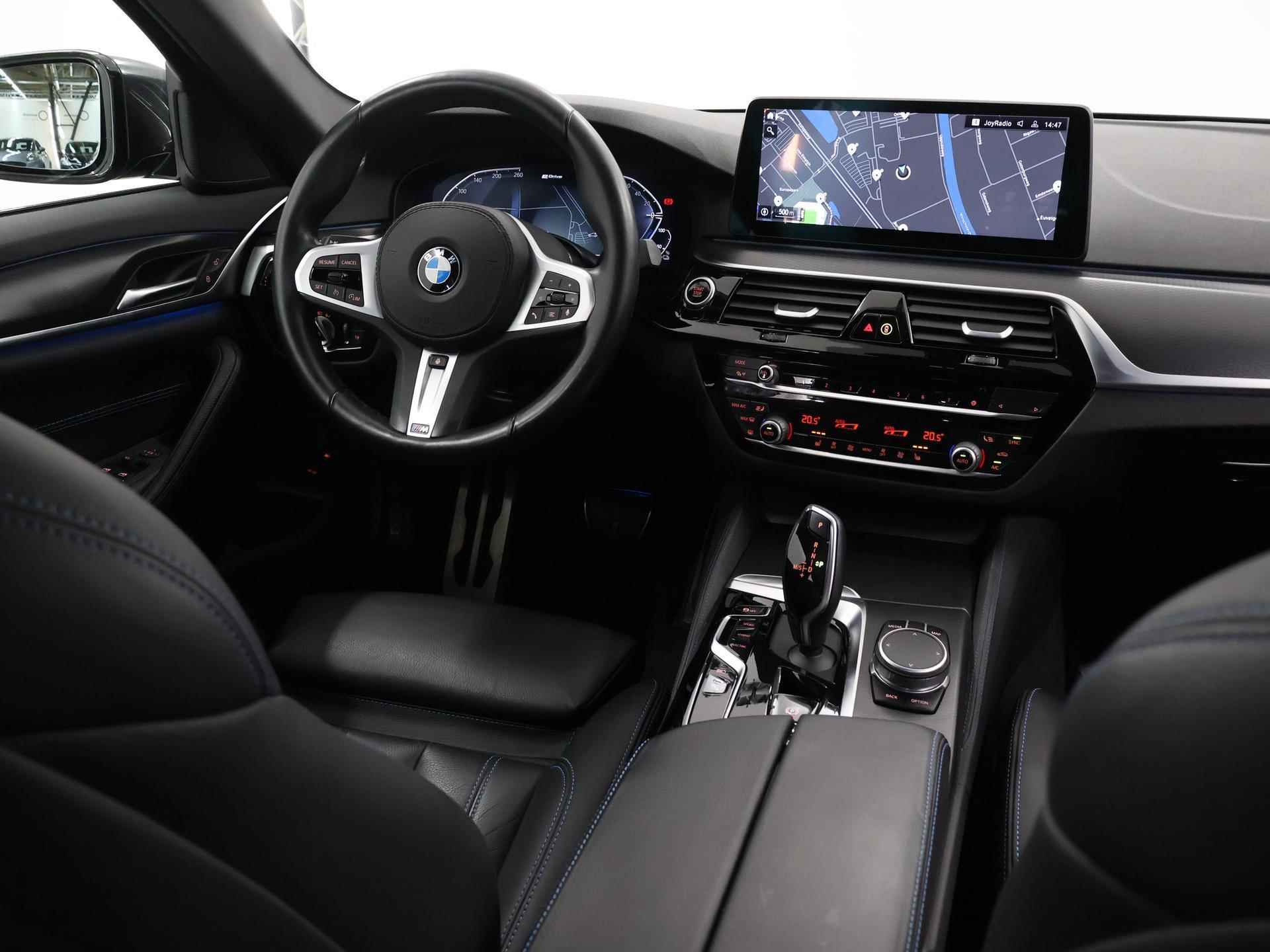 BMW 5-serie 530e High Executive M-Sport | Facelift | Digitaal Dashboard | Keyless go | Stoelverwarming | Navigatie | Stuur verwarming | 19" Lichtmetaal | Sportstoelen | Achteruitrijcamera | - 10/48