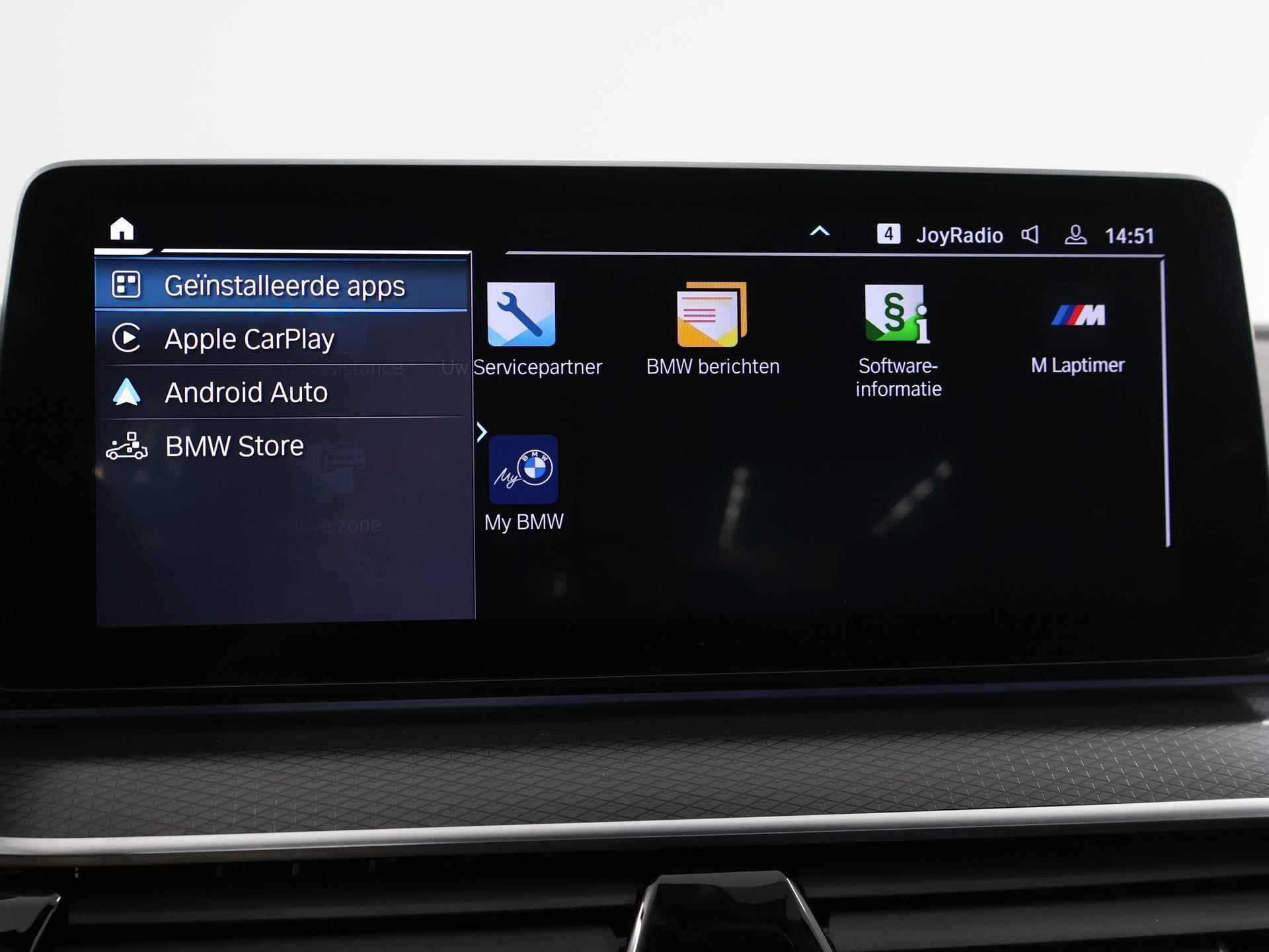 BMW 5-serie 530e High Executive M-Sport | Facelift | Digitaal Dashboard | Keyless go | Stoelverwarming | Navigatie | Stuur verwarming | 19" Lichtmetaal | Sportstoelen | Achteruitrijcamera | - 19/48