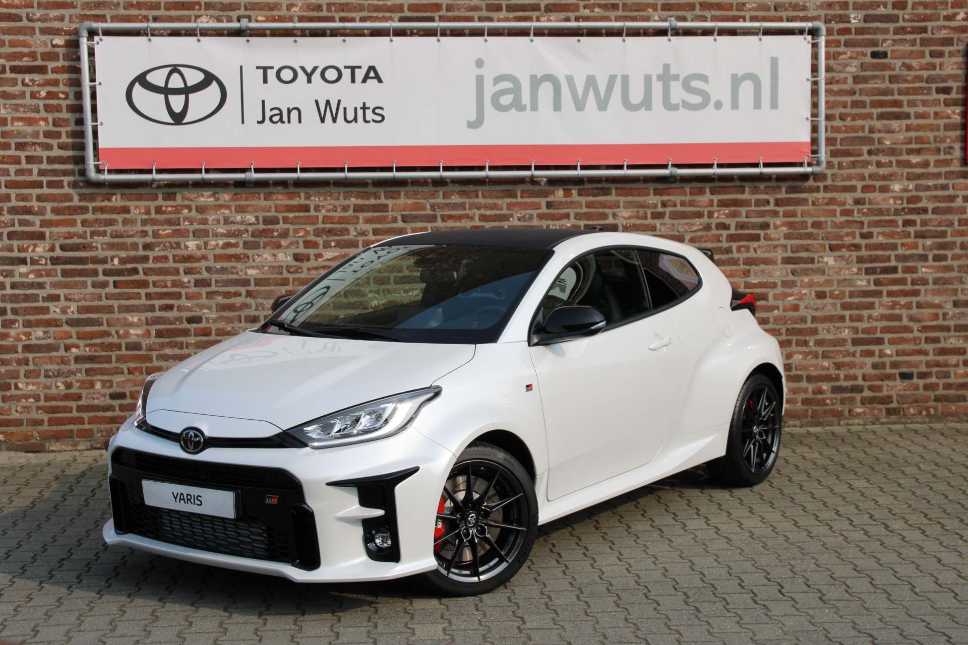 Toyota Yaris 1.6 GR AWD Performance (Prijs = Excl. BPM!)