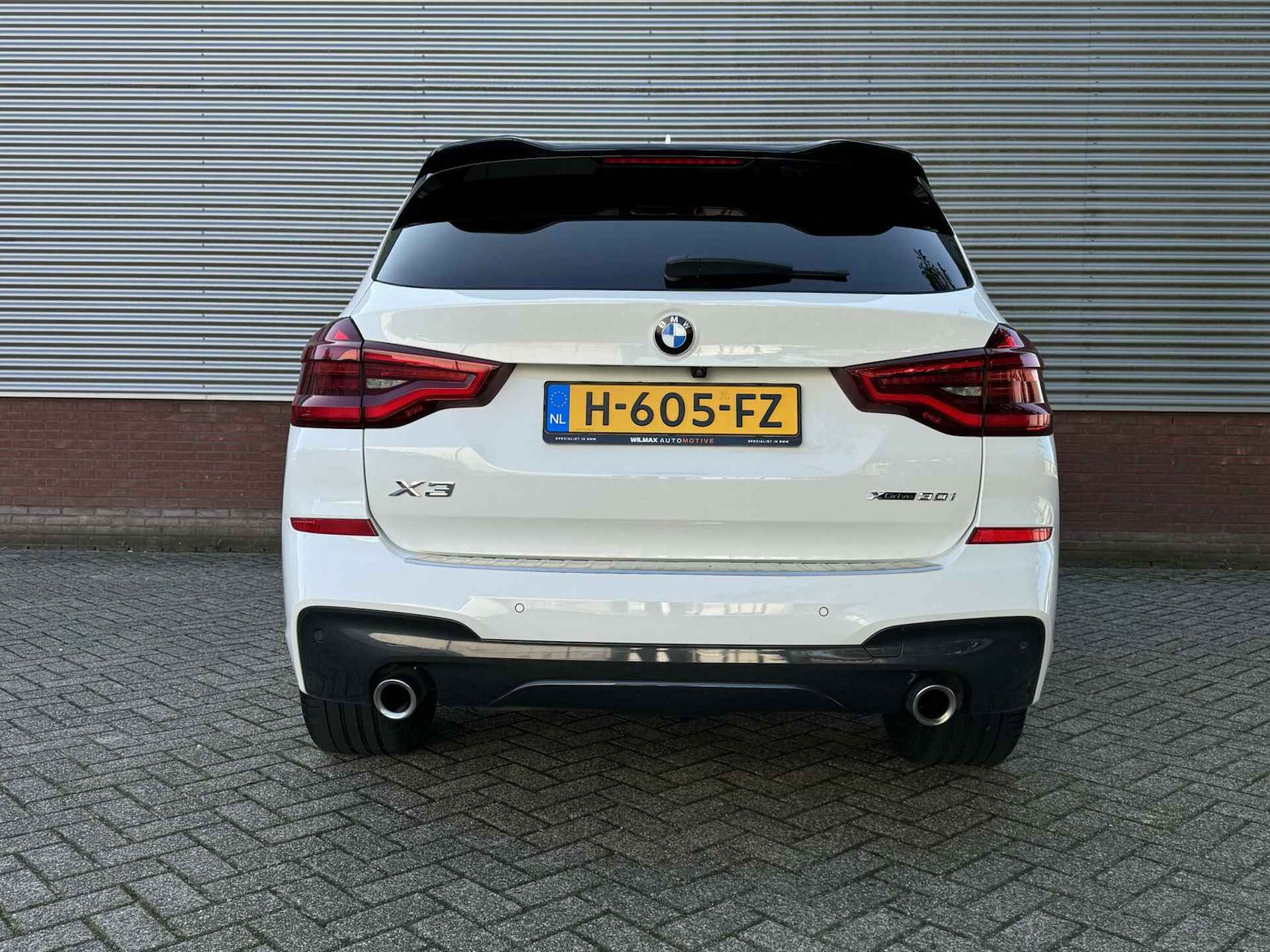 BMW X3 xDrive 30i High Executive| M-sport|Pano|Leder|Trekhaak|Head-up|Navi|Camera|Carplay|Enz. - 8/47