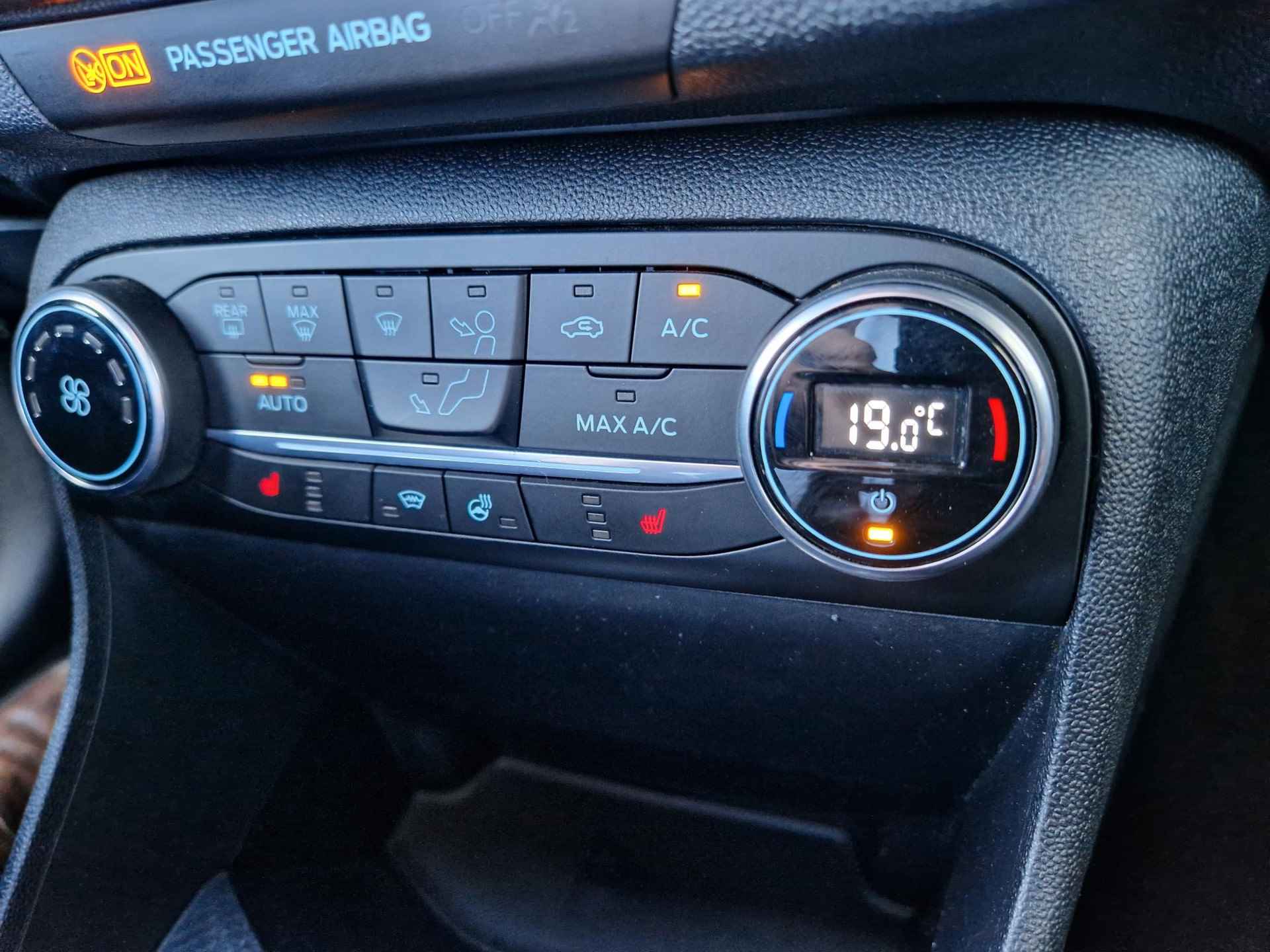Ford Fiesta 1.0 EcoBoost ST-Line | Navigatie | Winter pack - 11/22