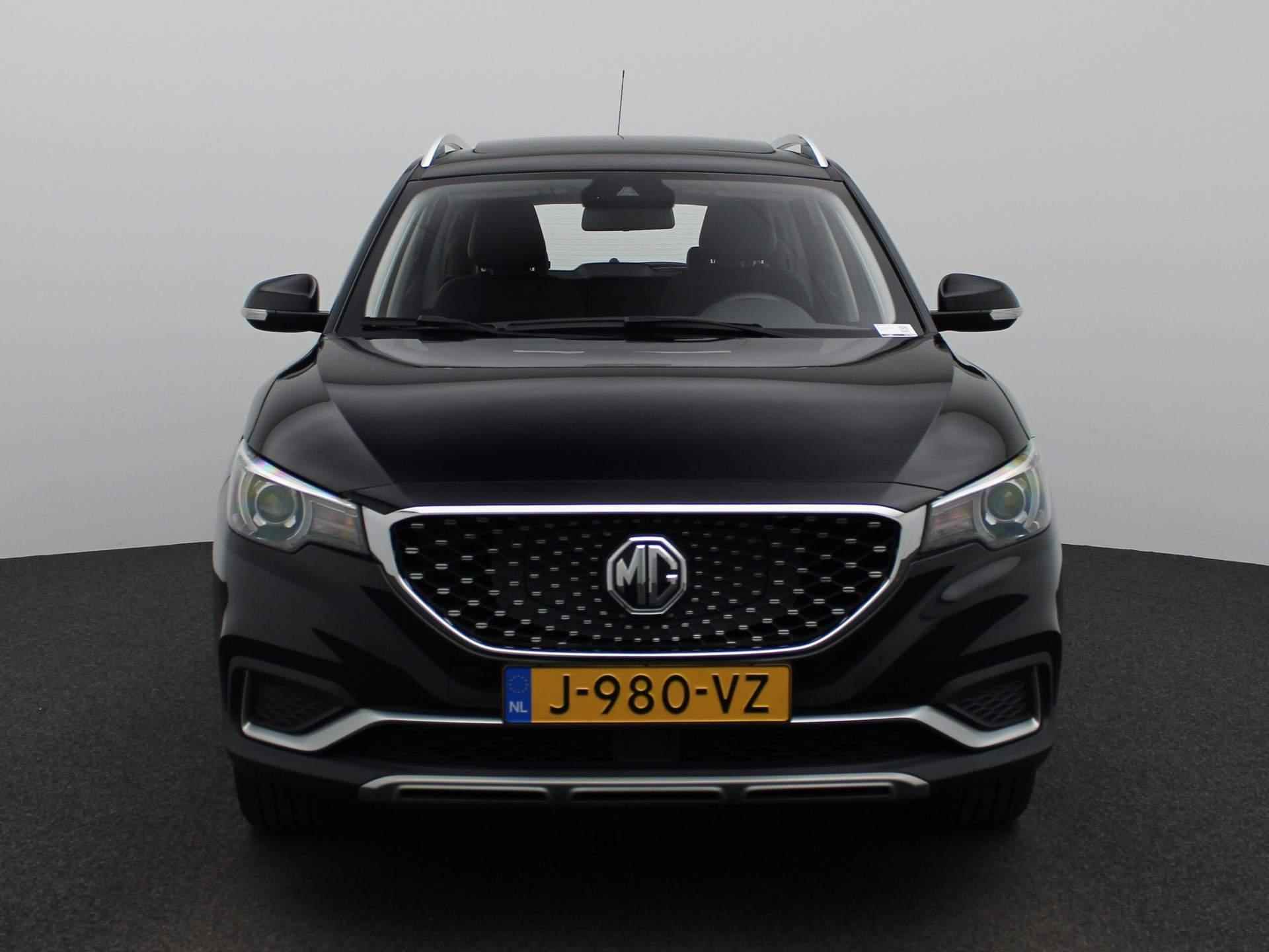 MG ZS EV Luxury 45 kWh | Schuifdak | Navigatie | Stoelverwarming | Cruise-Control | - 3/42