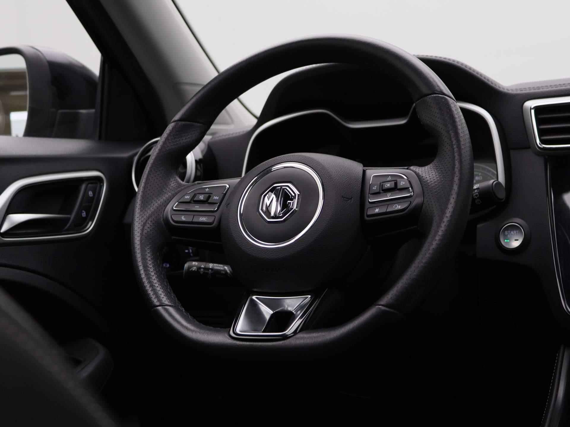 MG ZS EV Luxury 45 kWh | Schuifdak | Navigatie | Stoelverwarming | Cruise-Control | - 35/42