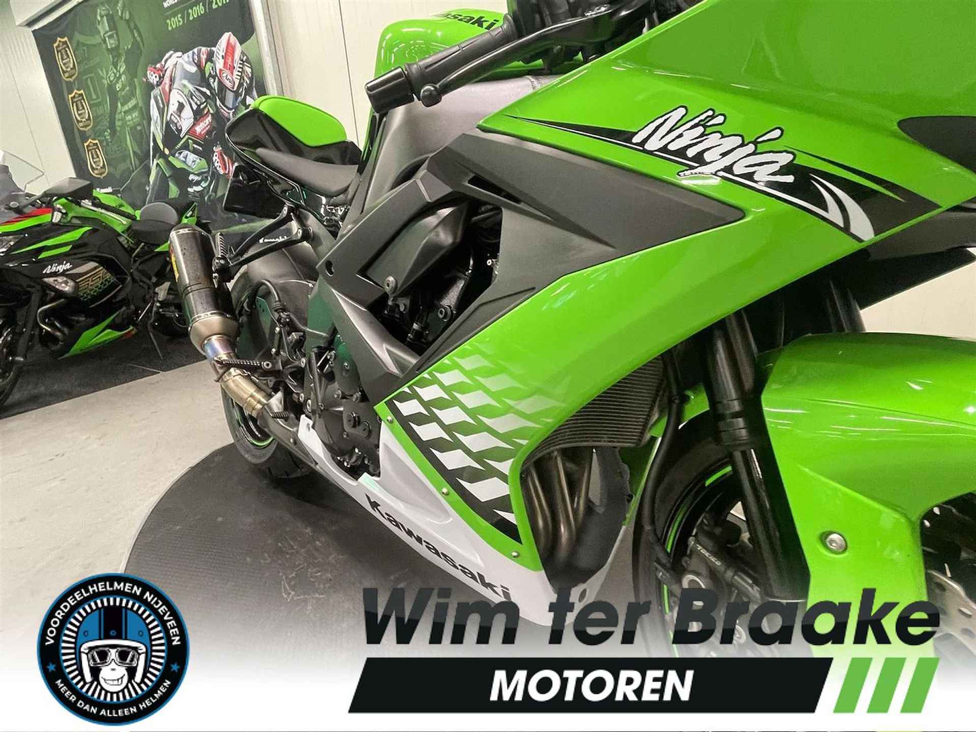 Kawasaki ZX 10 R Ninja - 2010 - 22/25