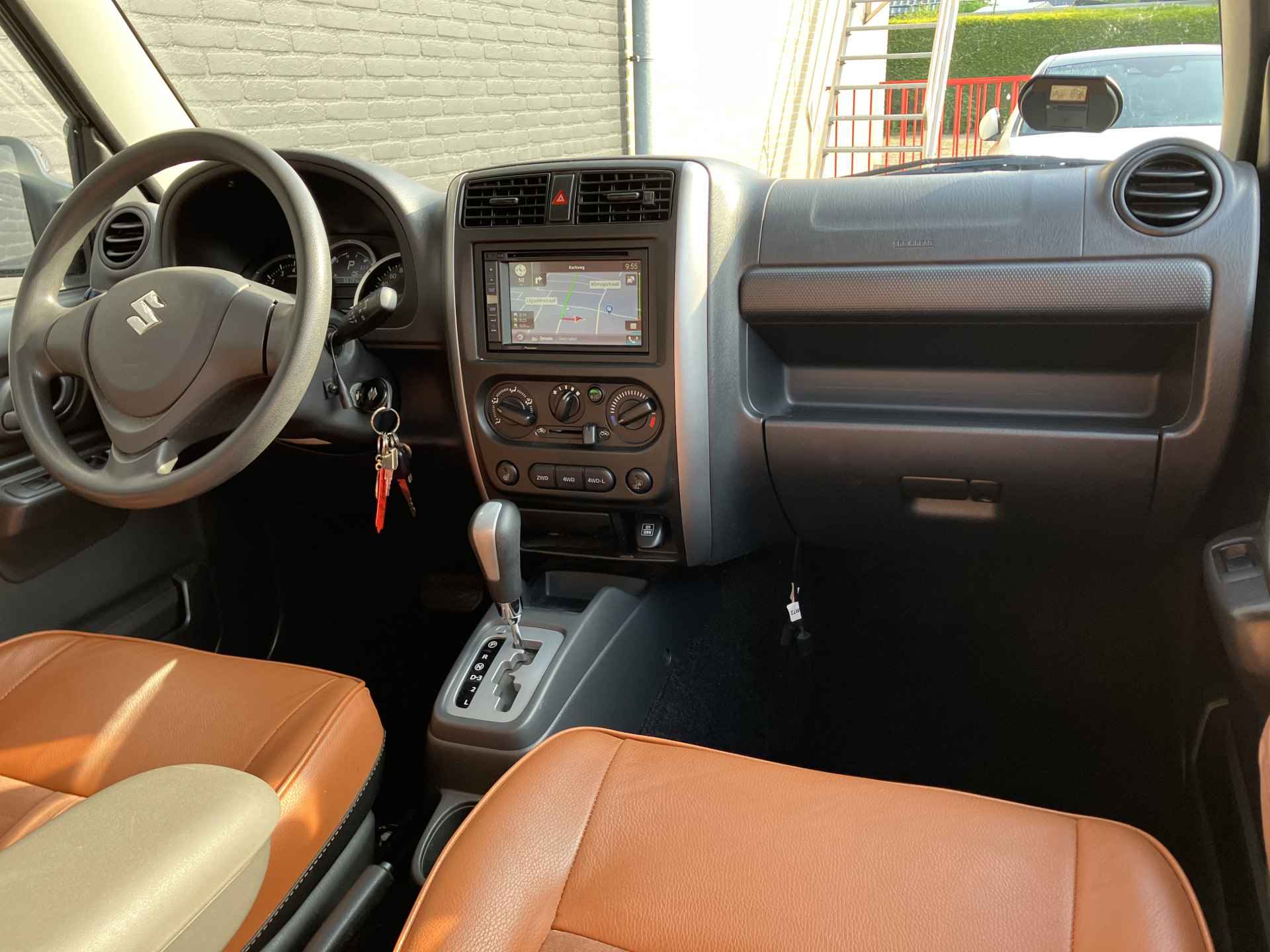 Suzuki Jimny 1.3 4WD Exclusive AUT. | dealer onderhouden | airco | navigatie | leder/alcantara bekleding | trekhaak | carplay - 15/32