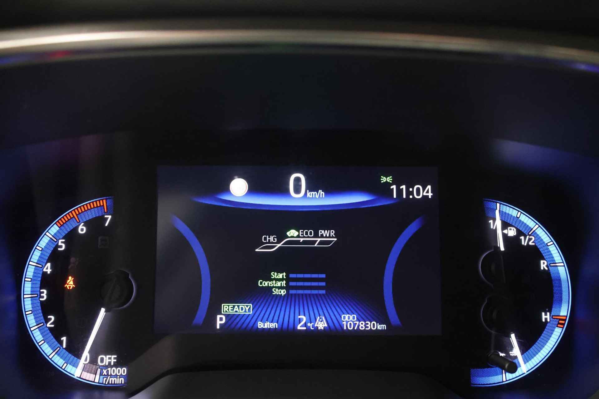 Toyota Corolla Touring Sports 1.8 Hybrid First Edition Navigatie Automaat - 3/34