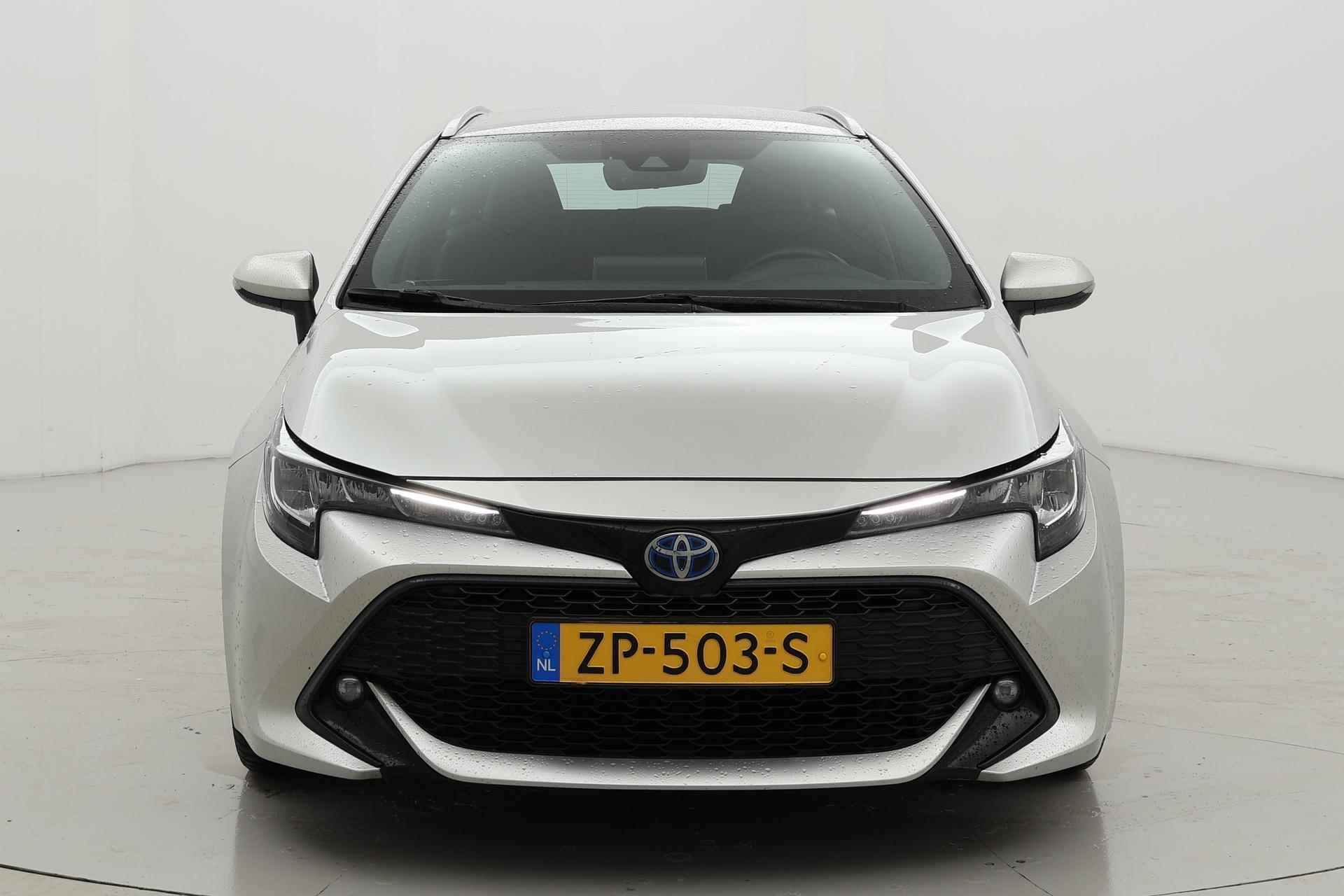 Toyota Corolla Touring Sports 1.8 Hybrid First Edition Navigatie Automaat - 7/34