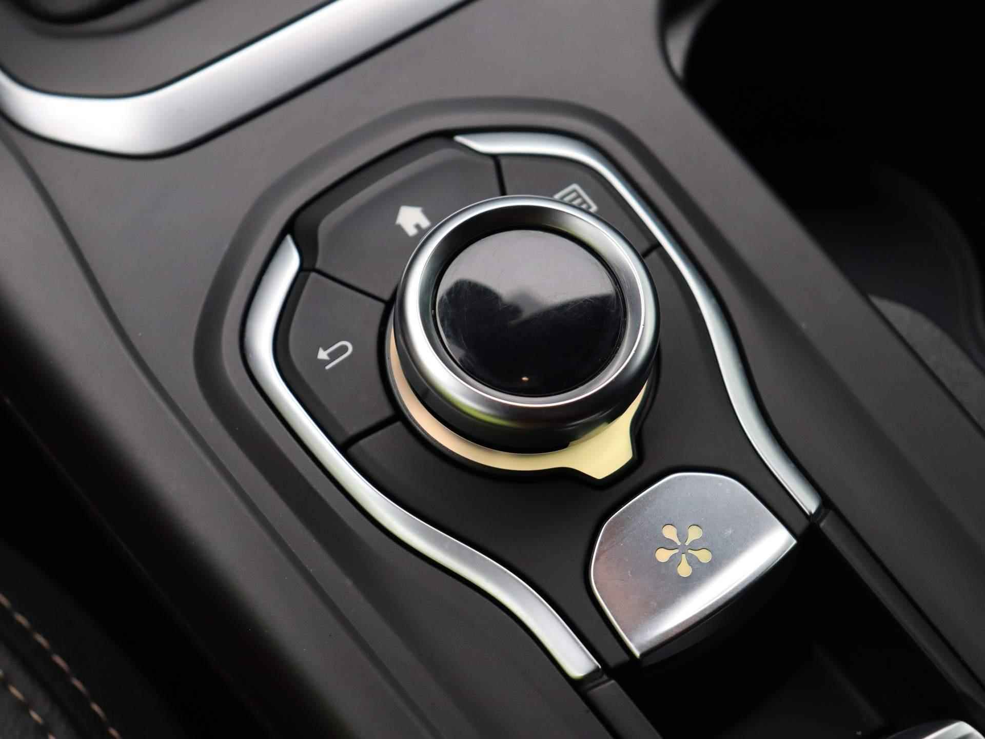 Renault Talisman Estate 160pk TCe Intens EDC/Automaat | Trekhaak 1800kg Geremd | Bose Premium Audio | - 34/48