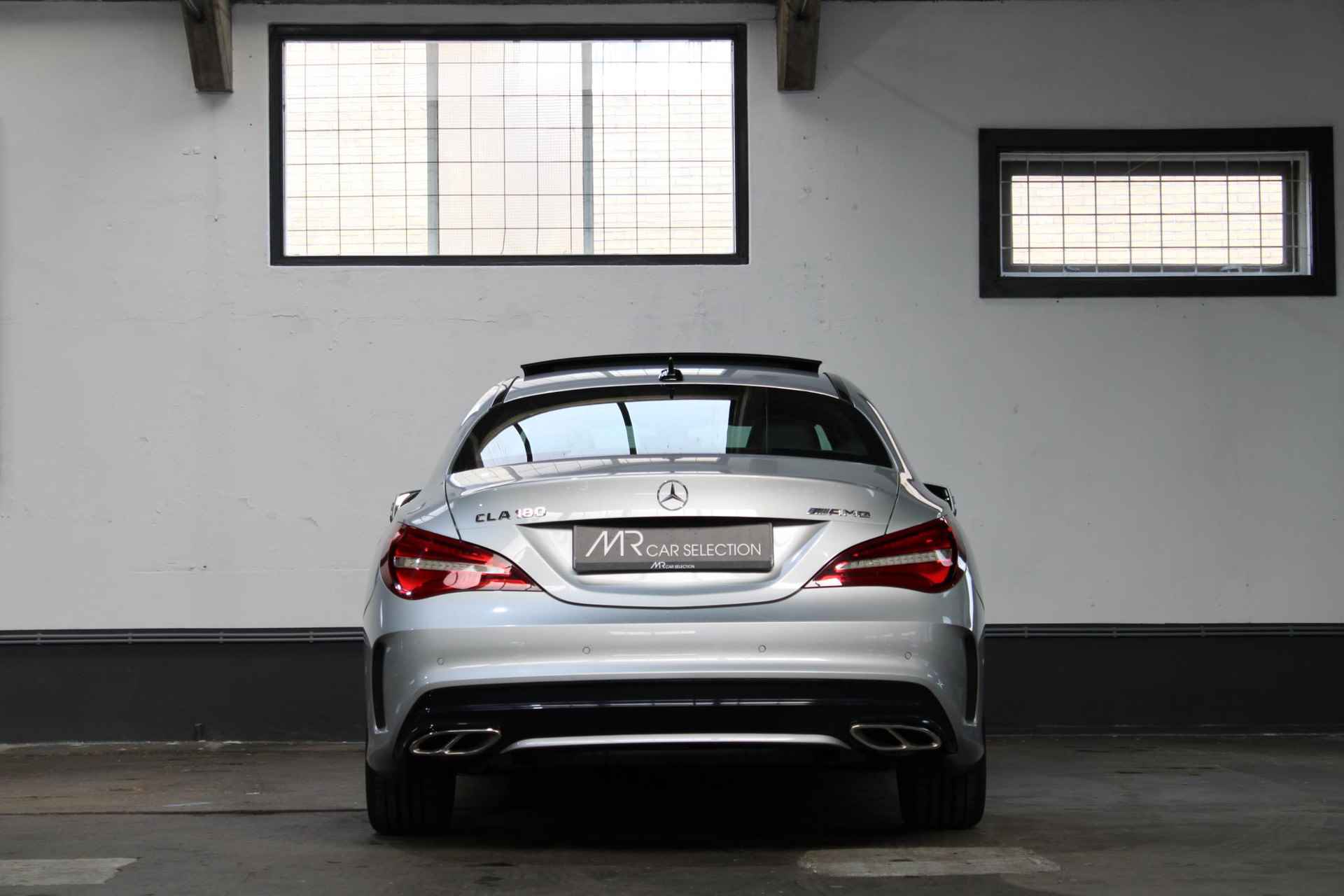 Mercedes-Benz CLA-klasse 180 Ambition AMG | Panoramadak | Apple car play | NL geleverd - 9/24