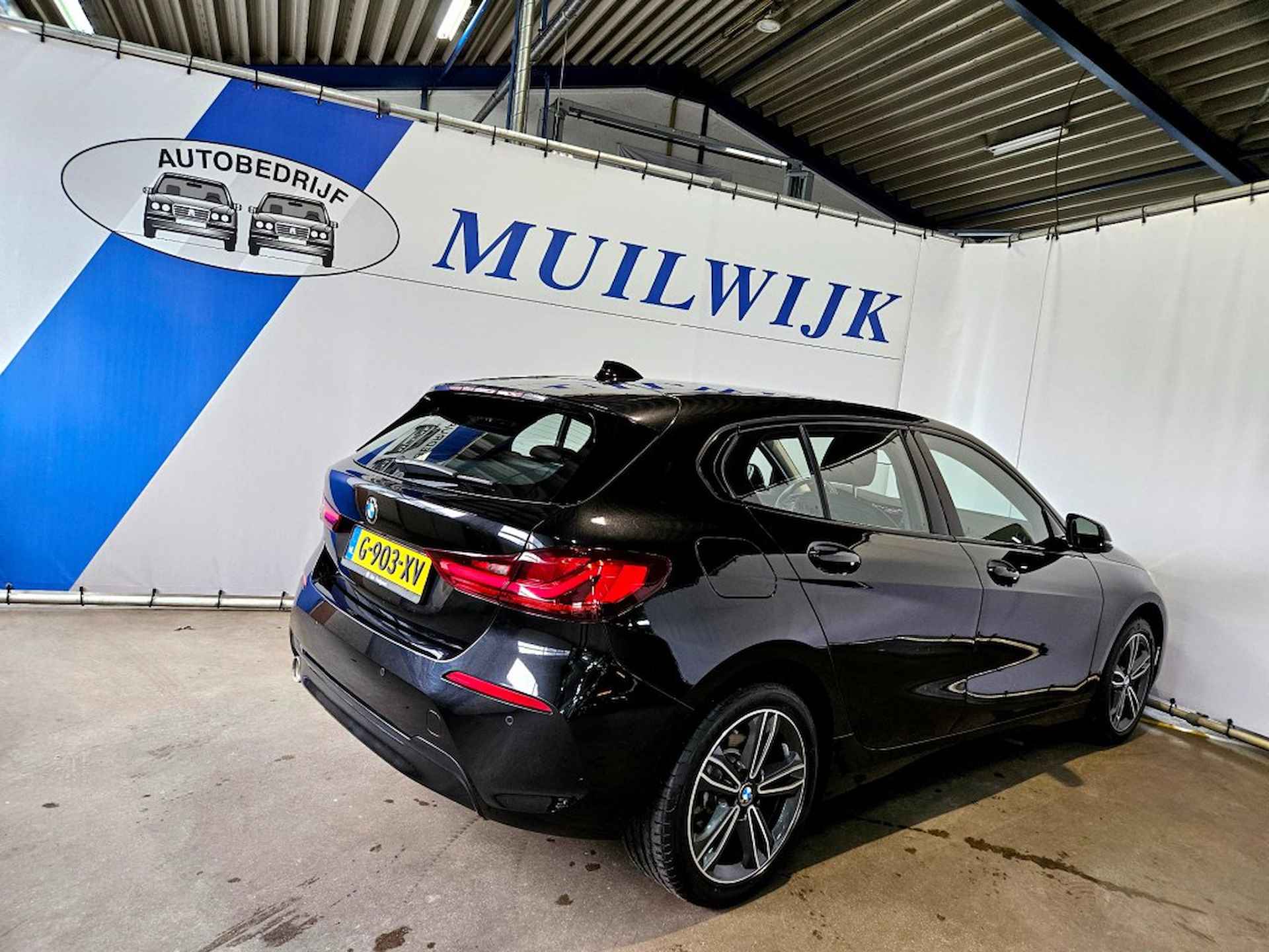 BMW 1-serie 118i Executive Edition / Navi / Full LED / NL Auto - 10/42