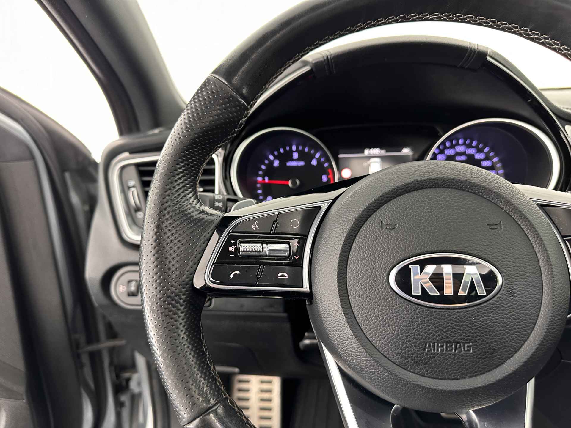 Kia ProCeed 1.6 CRDi GT-PlusLine-Sportpack Aut. *PANO | JBL-AUDIO | FULL-LED | LEATHER-ALCANTARA | KEYLESS | MEMORY-PACK | ADAPTIVE-CRUISE | CAMERA | LANE-ASSIST | SPORT-SEATS | NAVI-FULLMAP | SHIFT-PADDLES | DAB+ | TOWBAR | 18''ALU* - 19/34