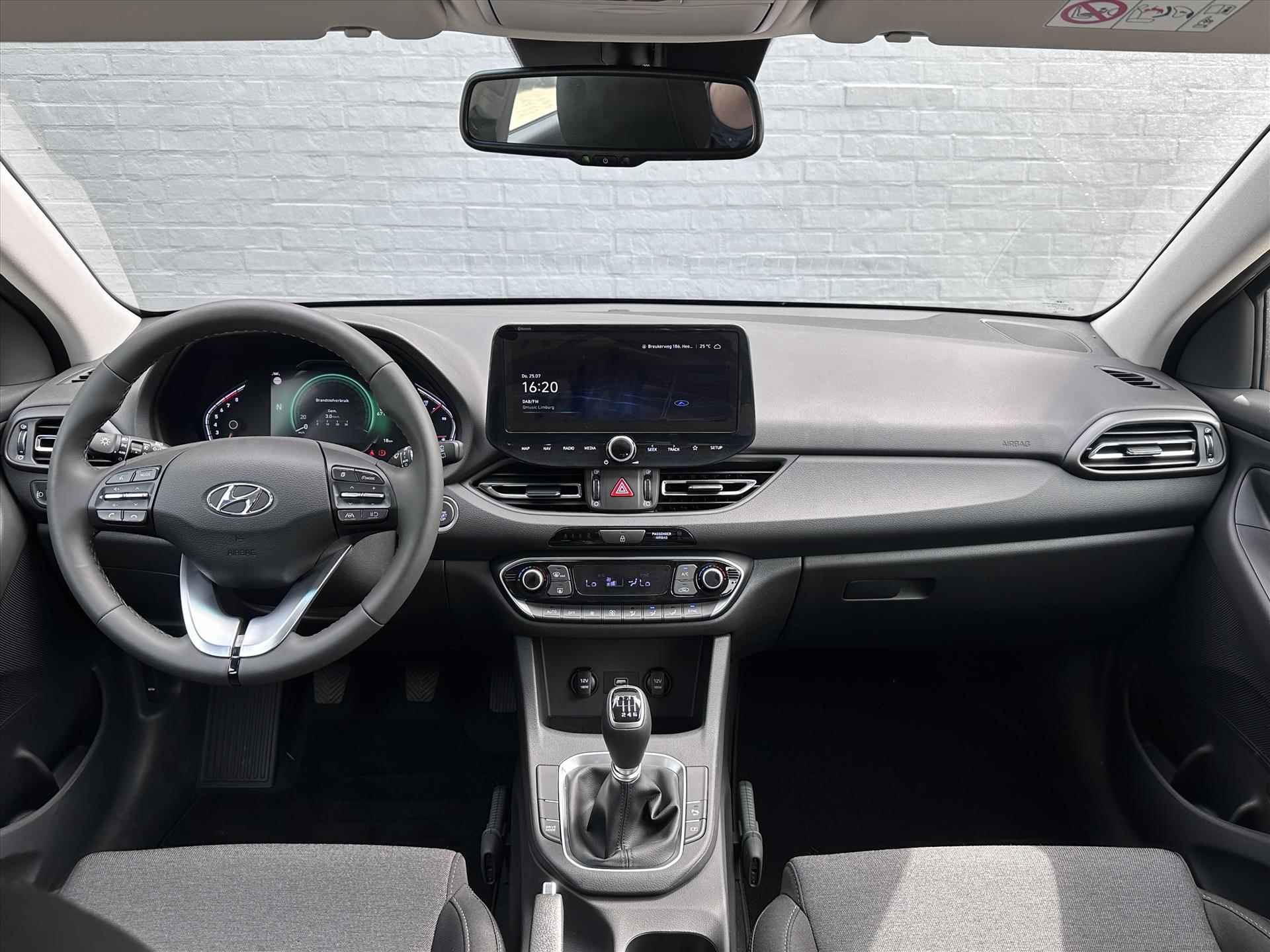 HYUNDAI I30 1.0 T-GDI 48V 120pk Comfort Smart | DEMO | Apple Carplay/Android Auto | Lane Assist | - 16/35