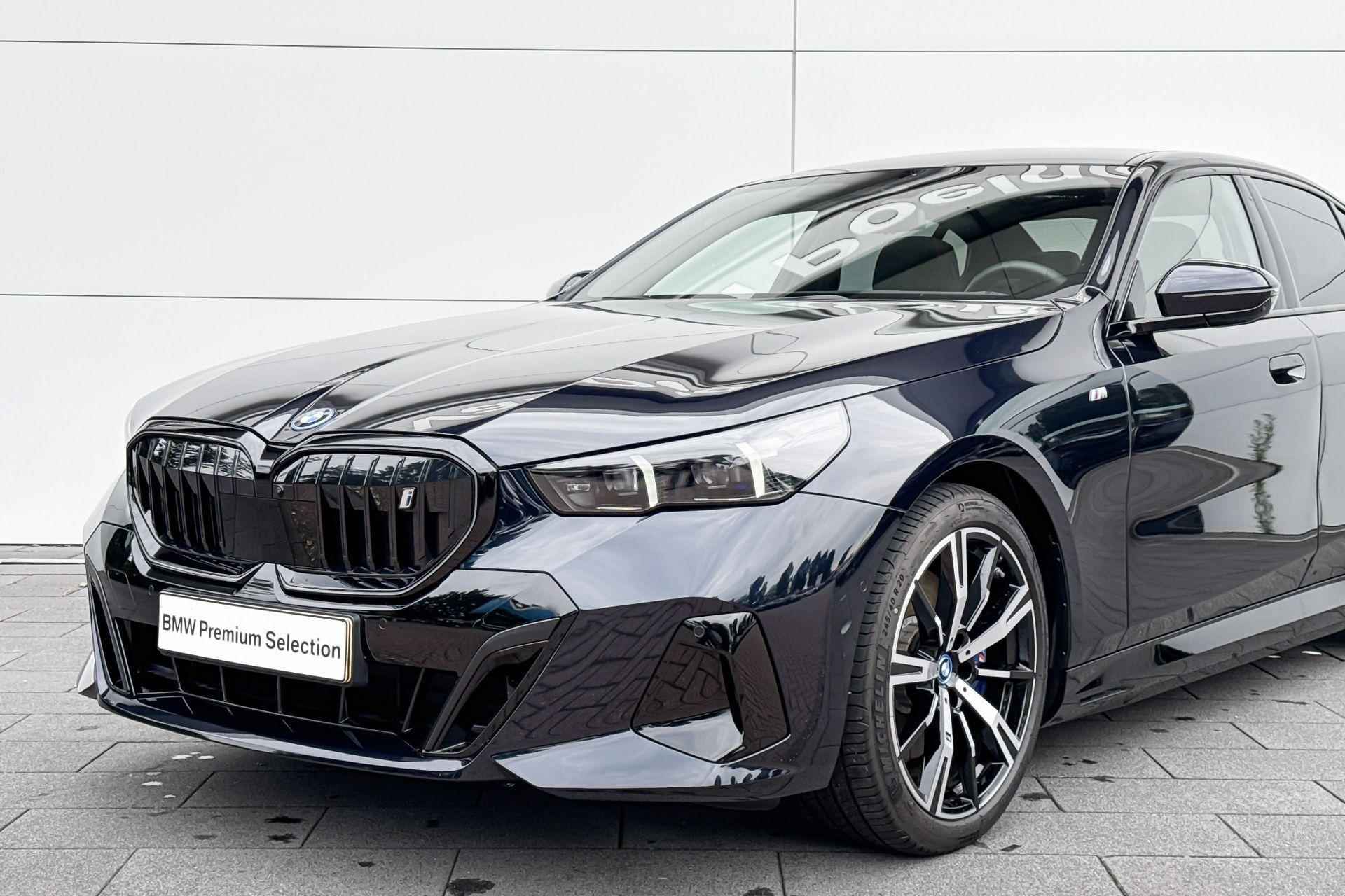 BMW i5 Sedan eDrive40 84 kWh | M Sport | Glazen Panoramadak | Stoelventilatie | Harman Kardon - 24/29