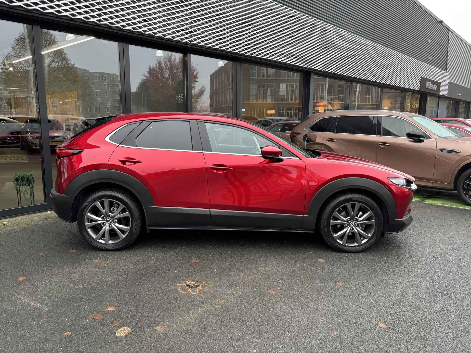 Mazda CX-30 Automaat 2.0 e-Sky-X 180 Luxury I-Activsense/Navi/HUD/Keyless/ECC/Leder/360 camera/CarPlay - 2/33